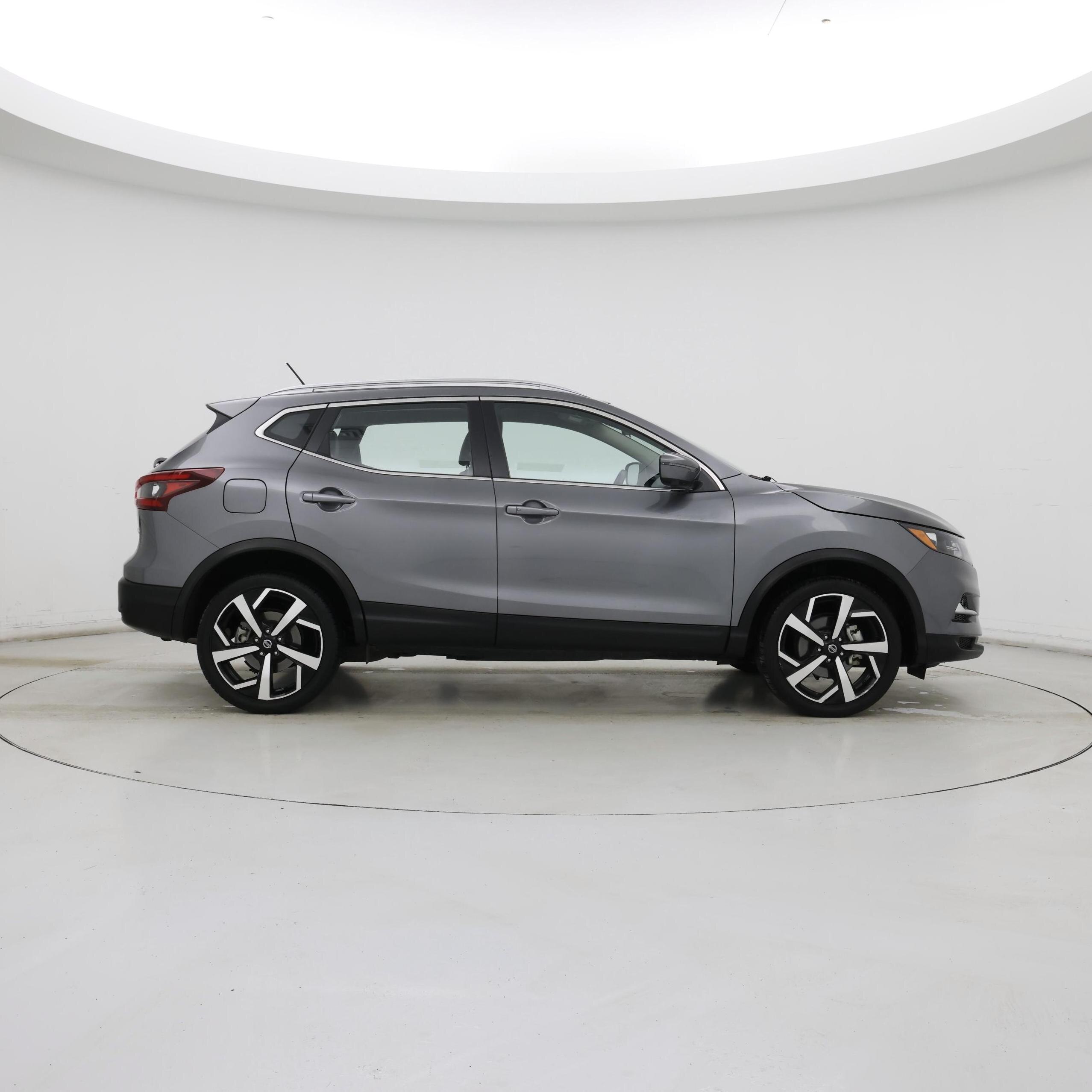 Thumbnail: 2021 Nissan Rogue Sport - 7