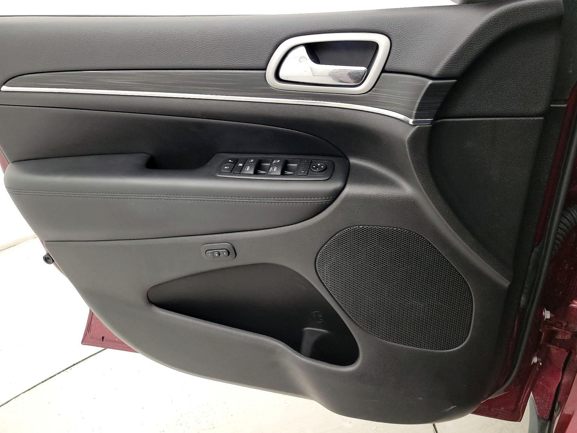 Thumbnail: 2021 Jeep Grand Cherokee - 12