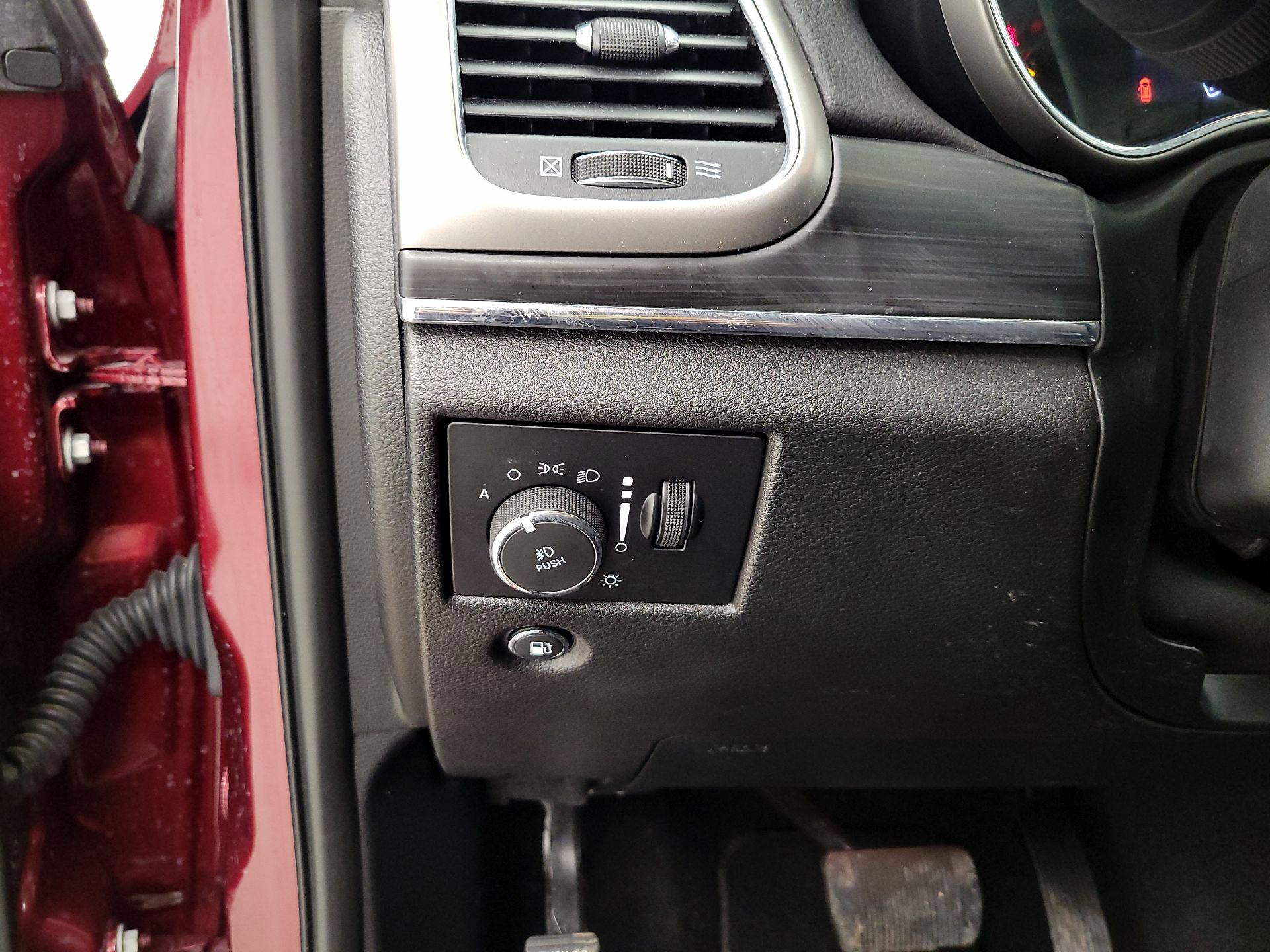 Thumbnail: 2021 Jeep Grand Cherokee - 13