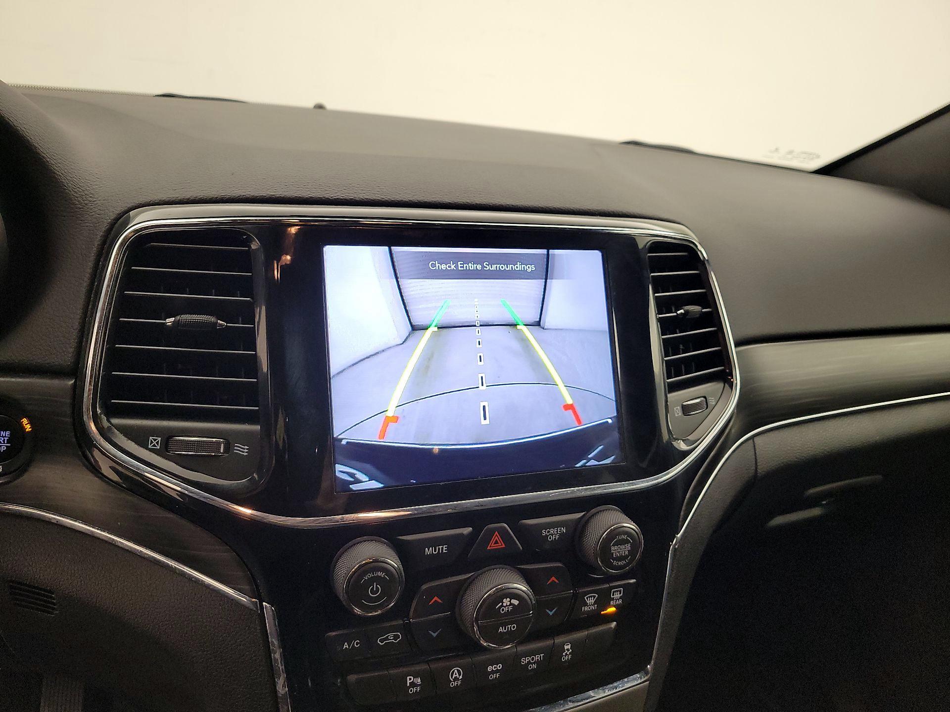 Thumbnail: 2021 Jeep Grand Cherokee - 15