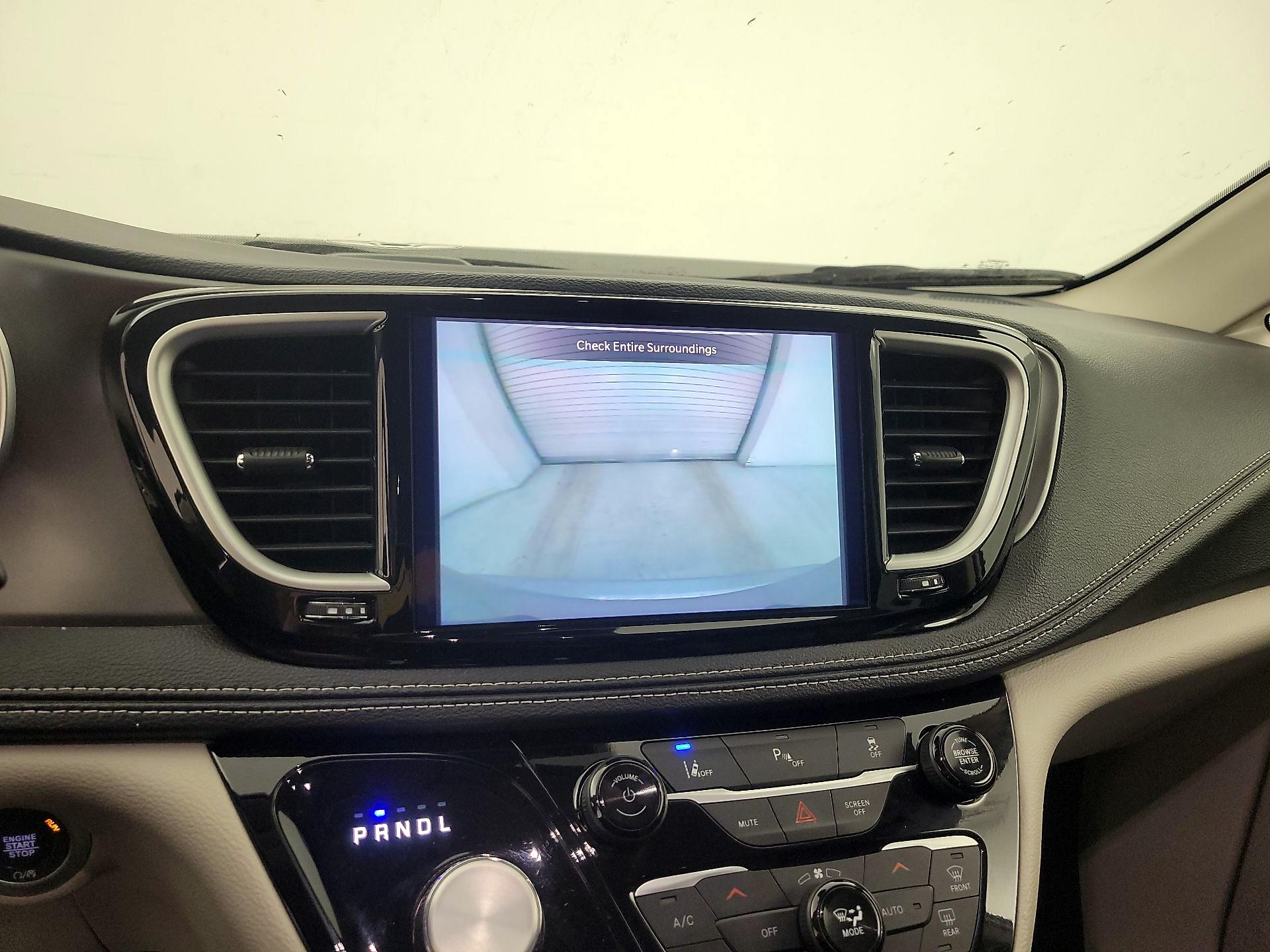 Thumbnail: 2024 Chrysler Pacifica - 15