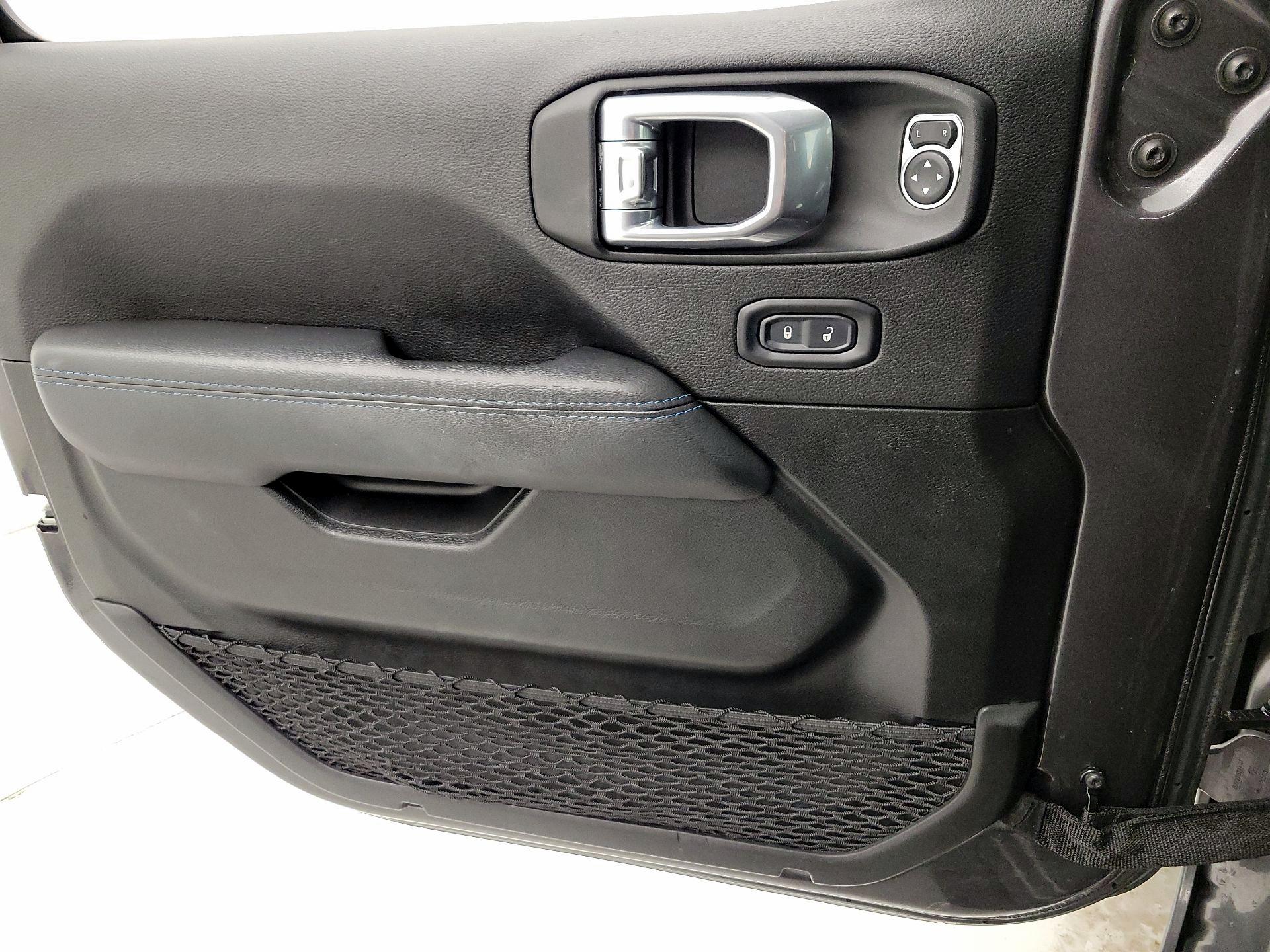 Thumbnail: 2022 Jeep Wrangler - 12