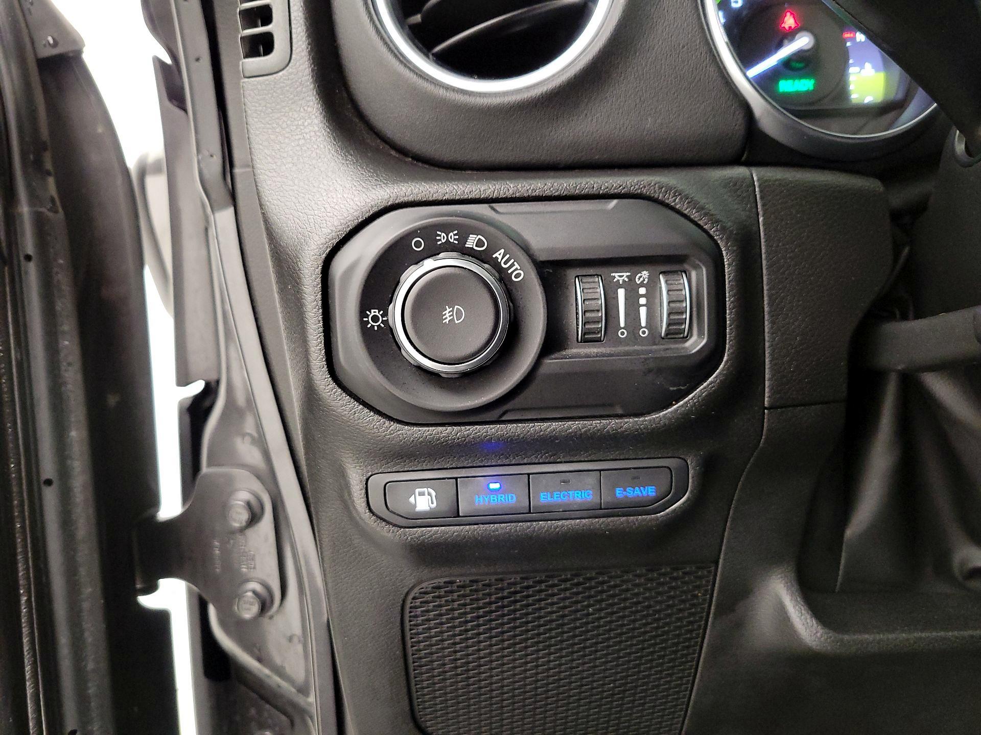 Thumbnail: 2022 Jeep Wrangler - 13