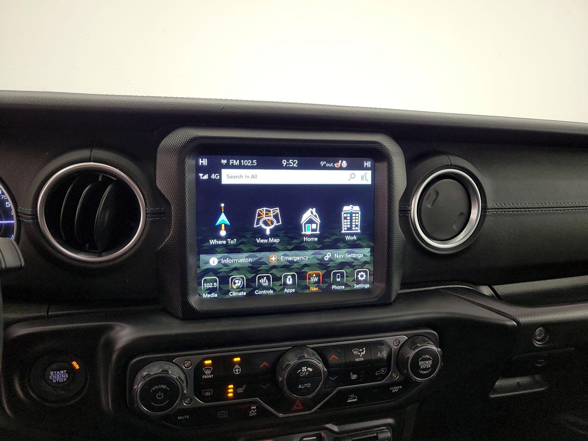 Thumbnail: 2022 Jeep Wrangler - 14