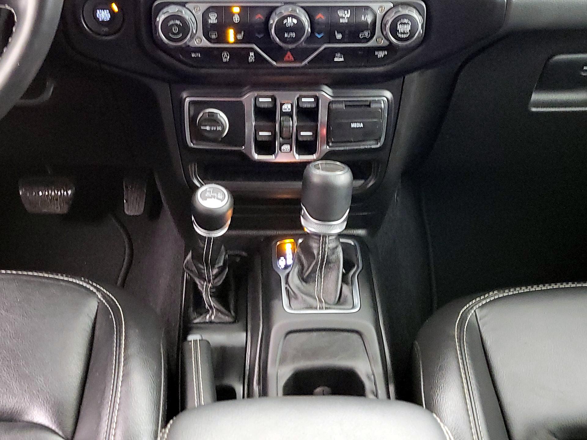 Thumbnail: 2021 Jeep Gladiator - 18