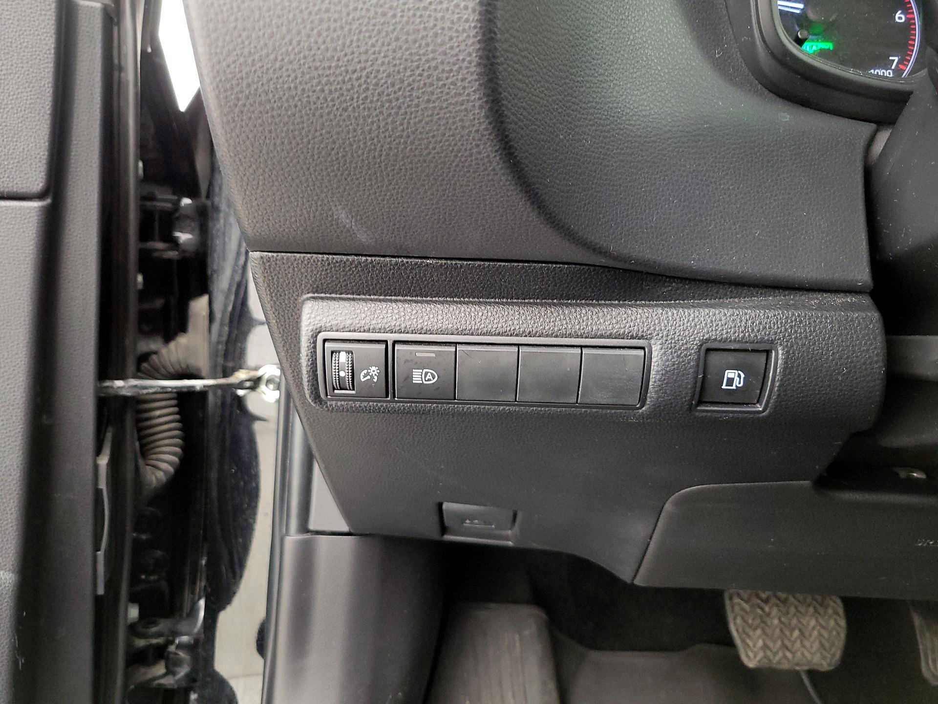 Thumbnail: 2024 Toyota Corolla - 13