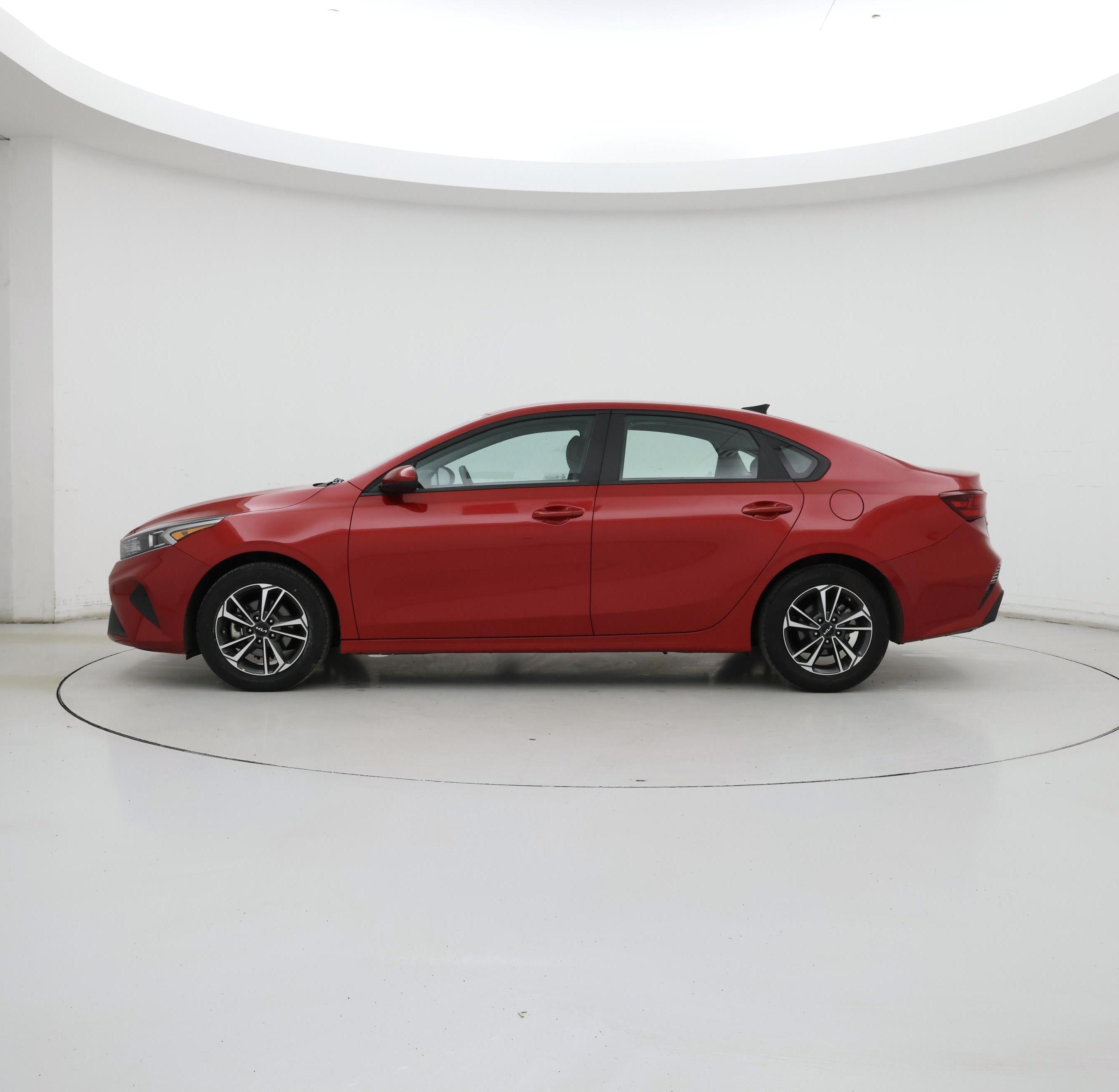 Thumbnail: 2024 Kia Forte - 3