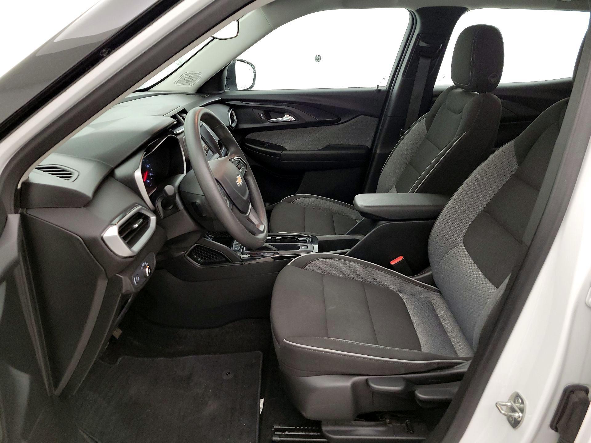 Thumbnail: 2023 Chevrolet TrailBlazer - 11