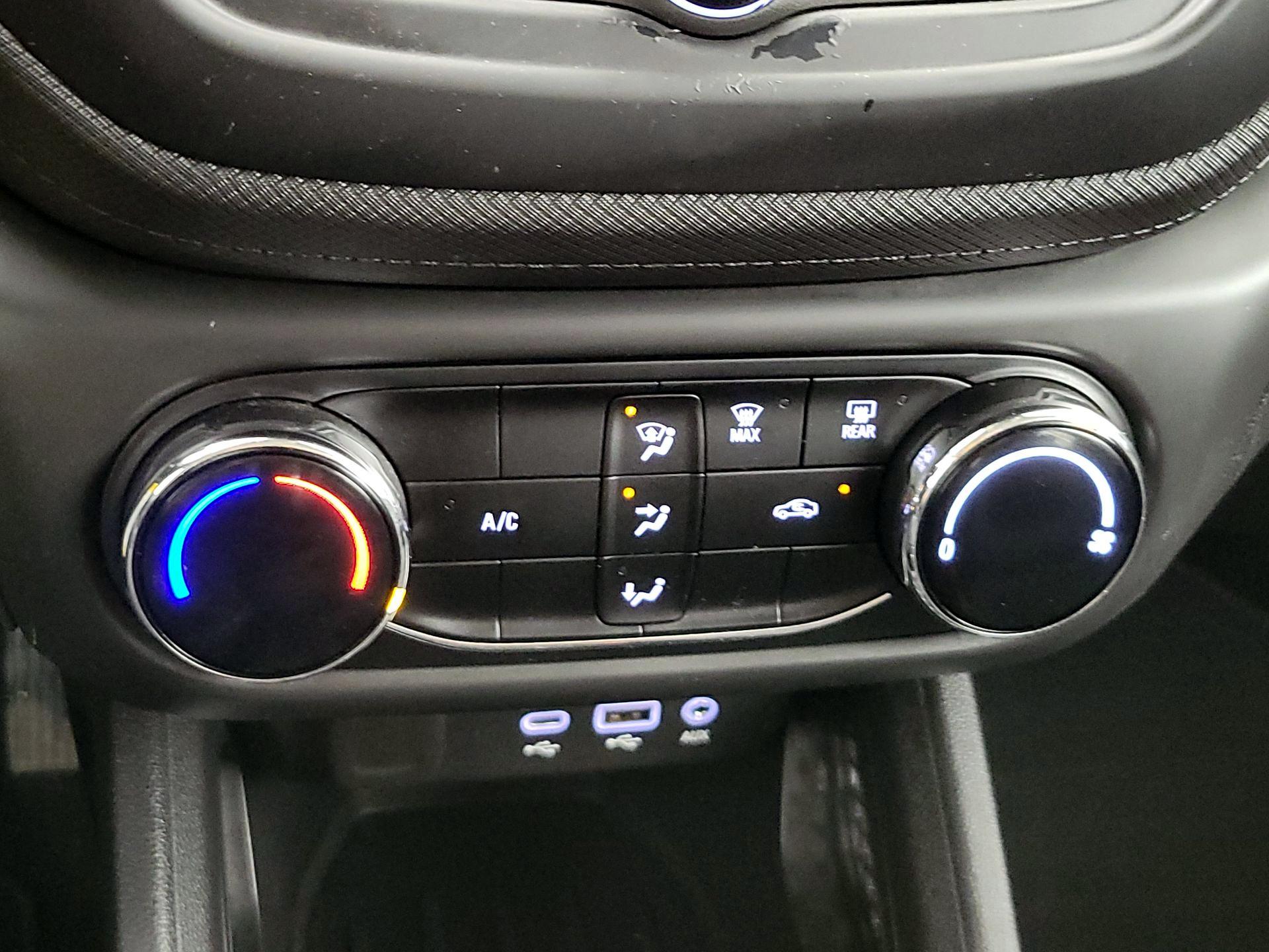 Thumbnail: 2023 Chevrolet TrailBlazer - 16