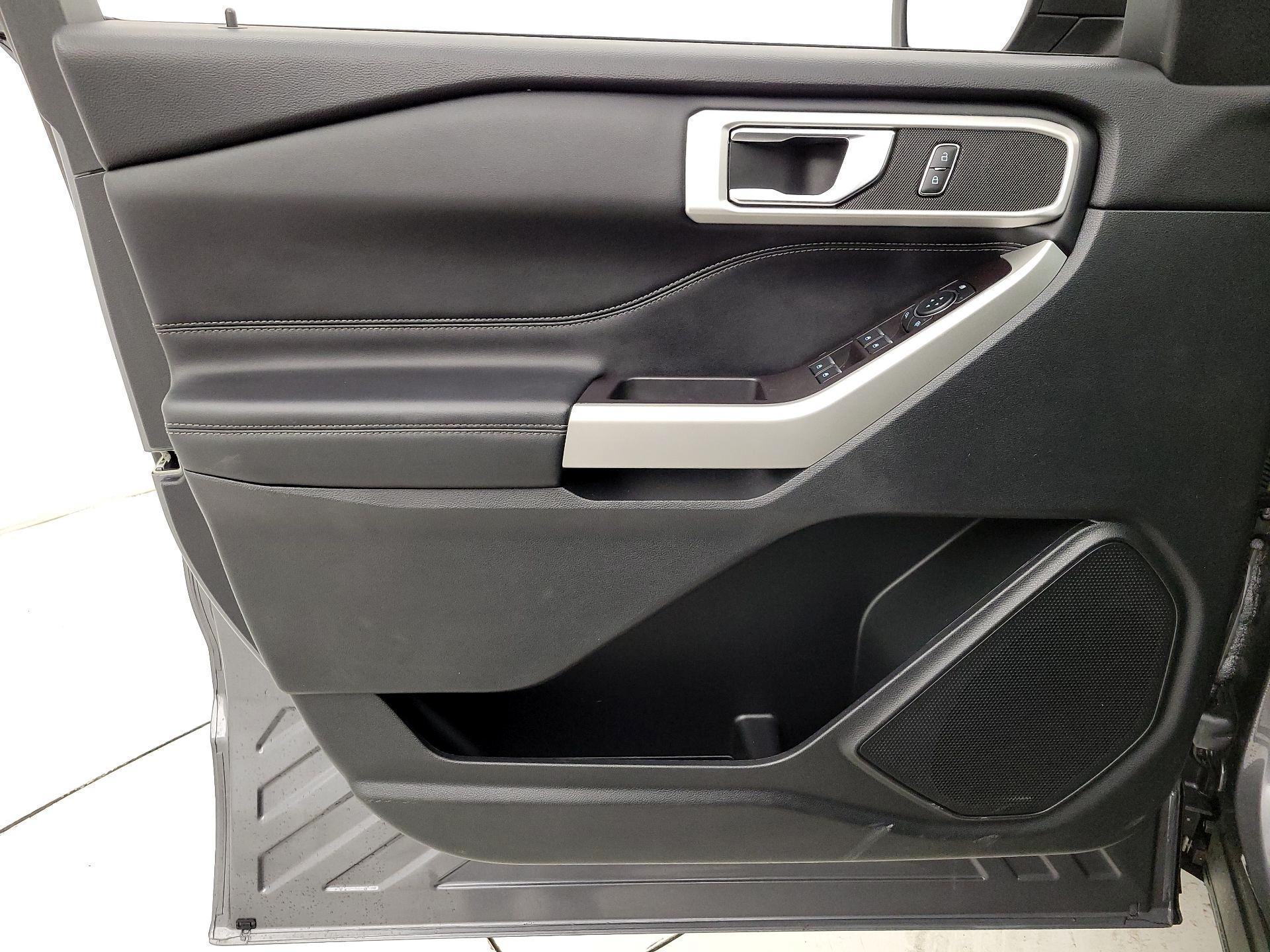 Thumbnail: 2021 Ford Explorer - 12