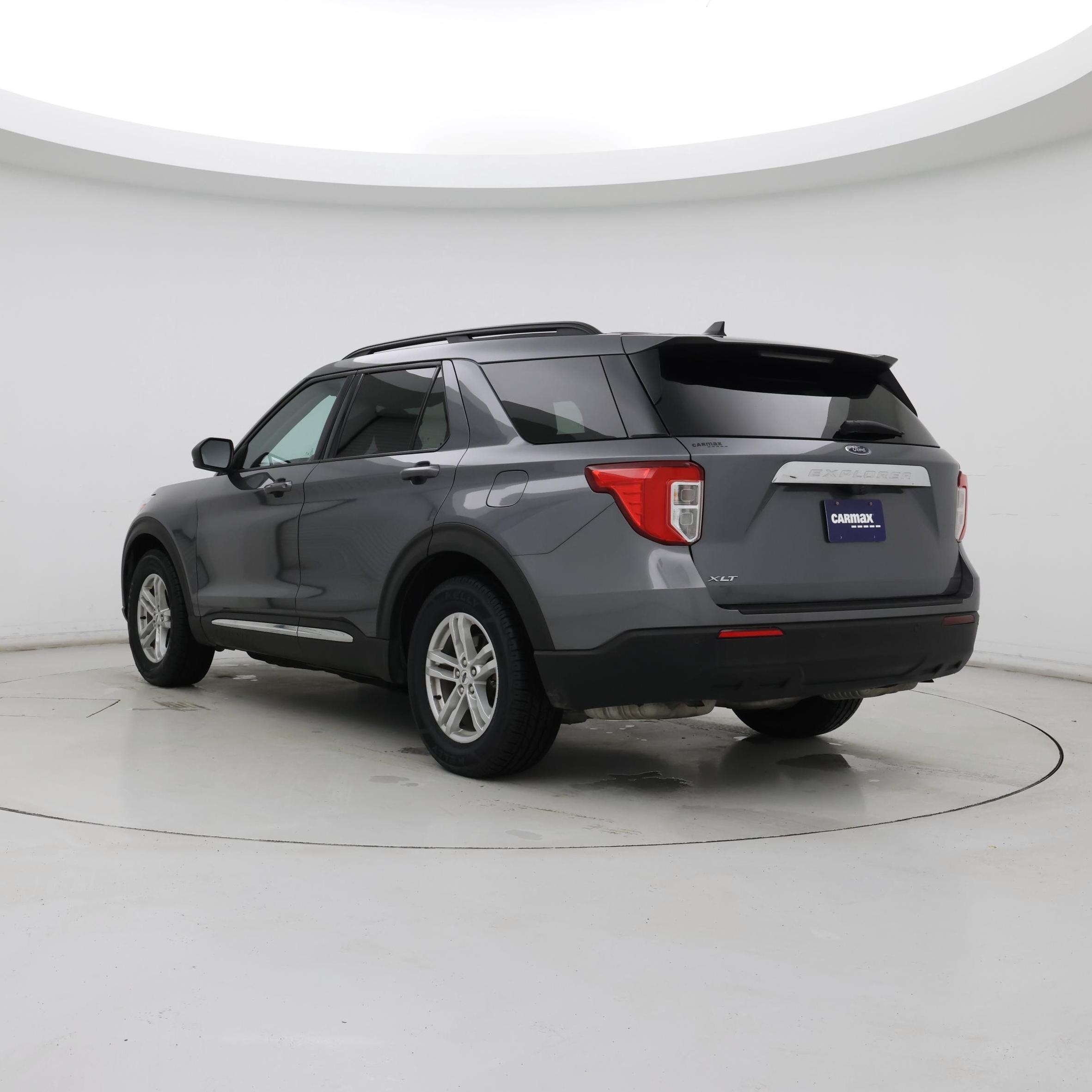 Thumbnail: 2021 Ford Explorer - 2