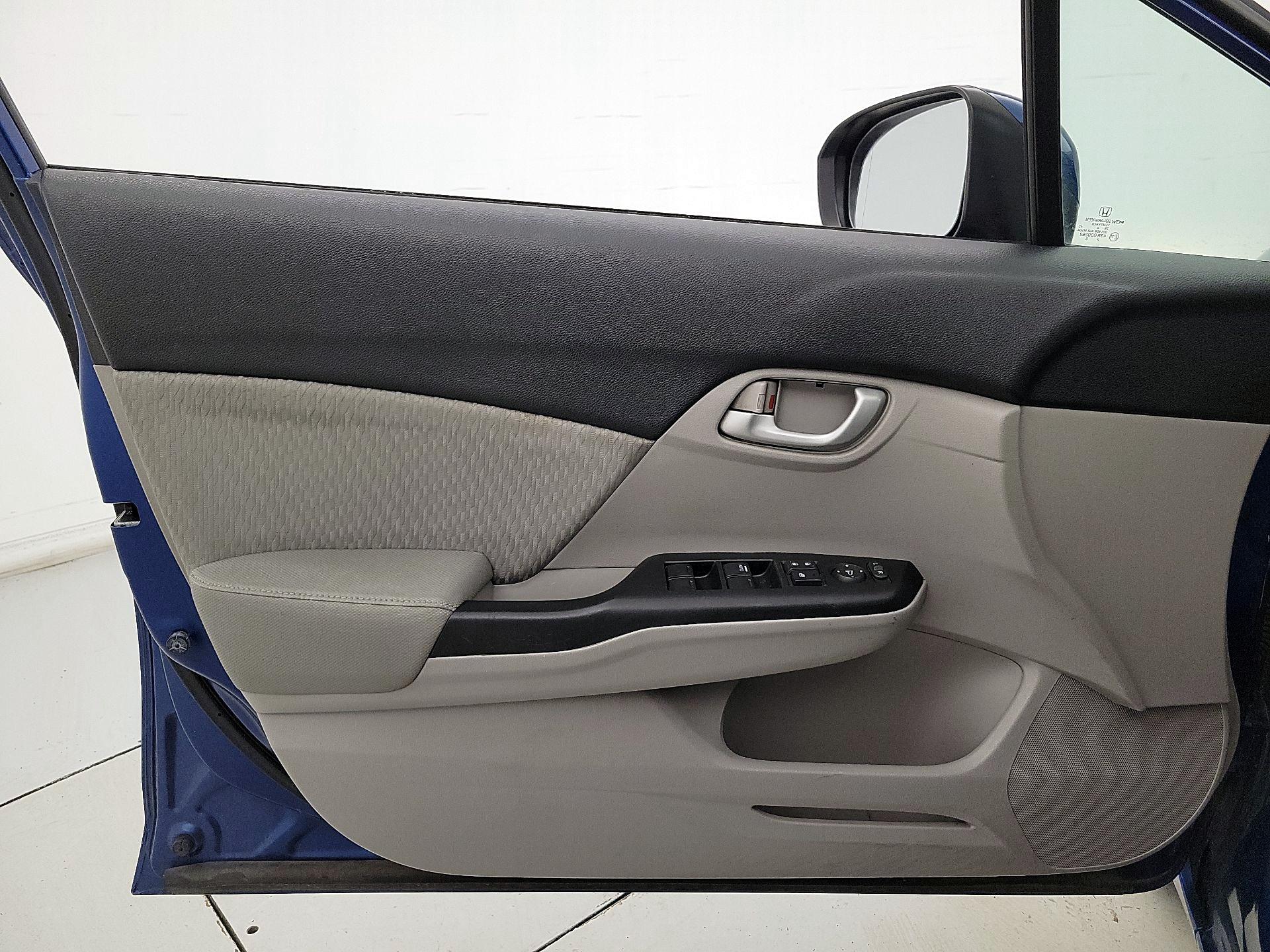 Thumbnail: 2015 Honda Civic - 12