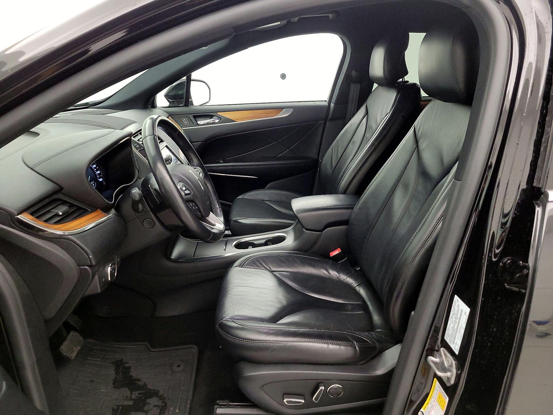 Thumbnail: 2019 Lincoln MKC - 11