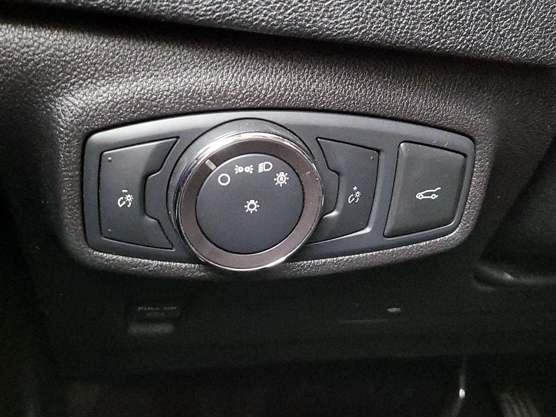 Thumbnail: 2019 Lincoln MKC - 13