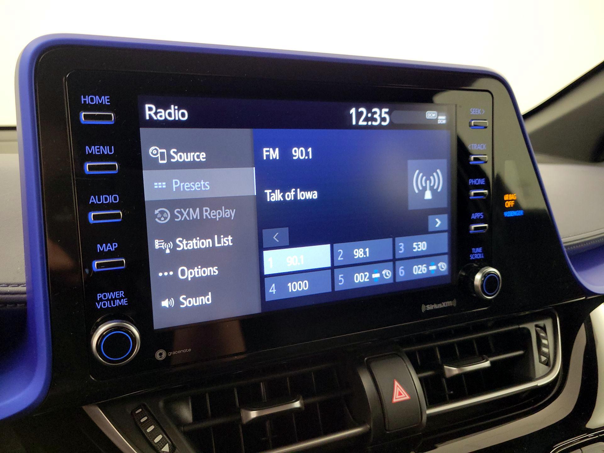 Thumbnail: 2021 Toyota C-HR - 15