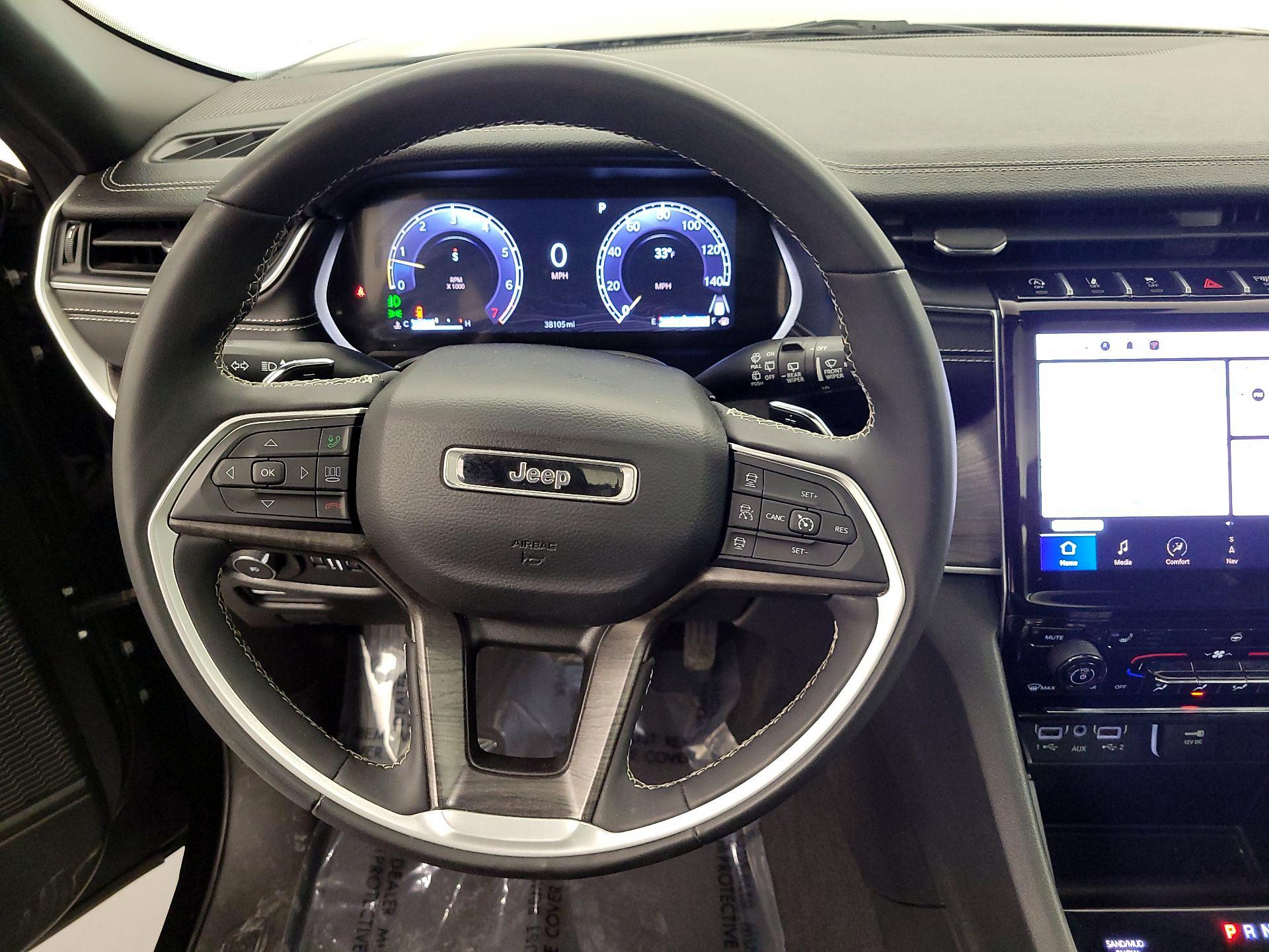 Thumbnail: 2024 Jeep Grand Cherokee - 10