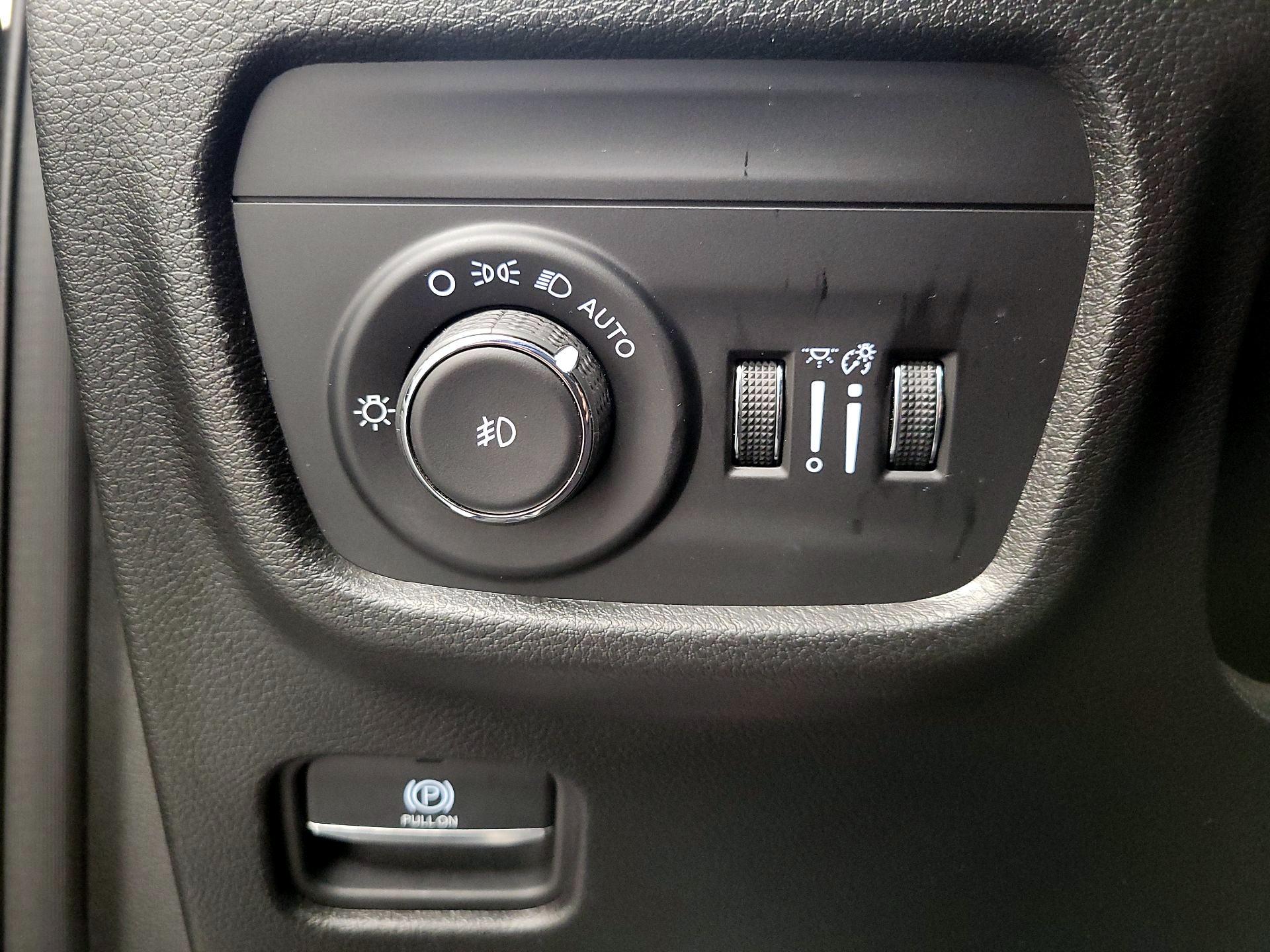 Thumbnail: 2024 Jeep Grand Cherokee - 13