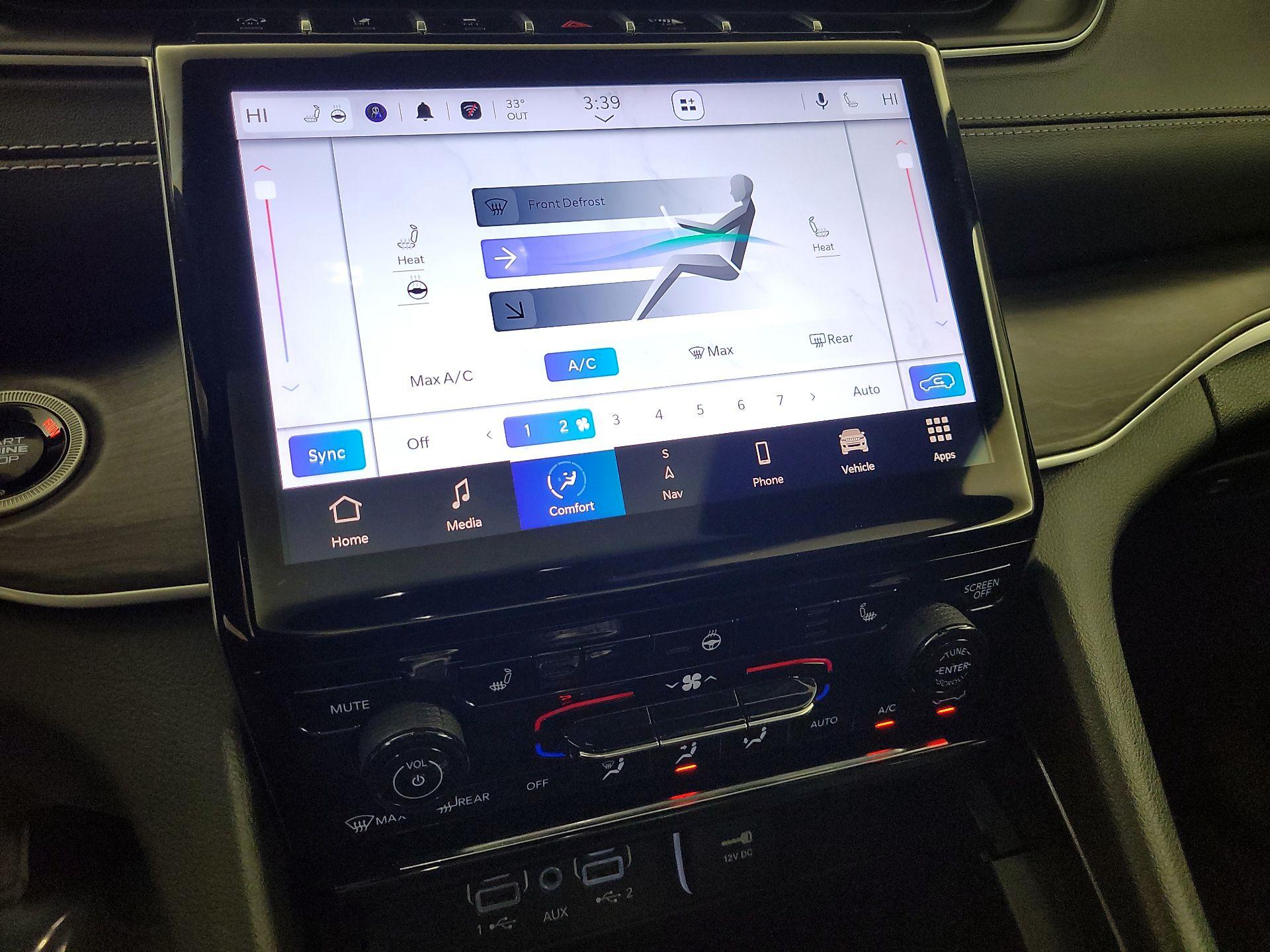 Thumbnail: 2024 Jeep Grand Cherokee - 17