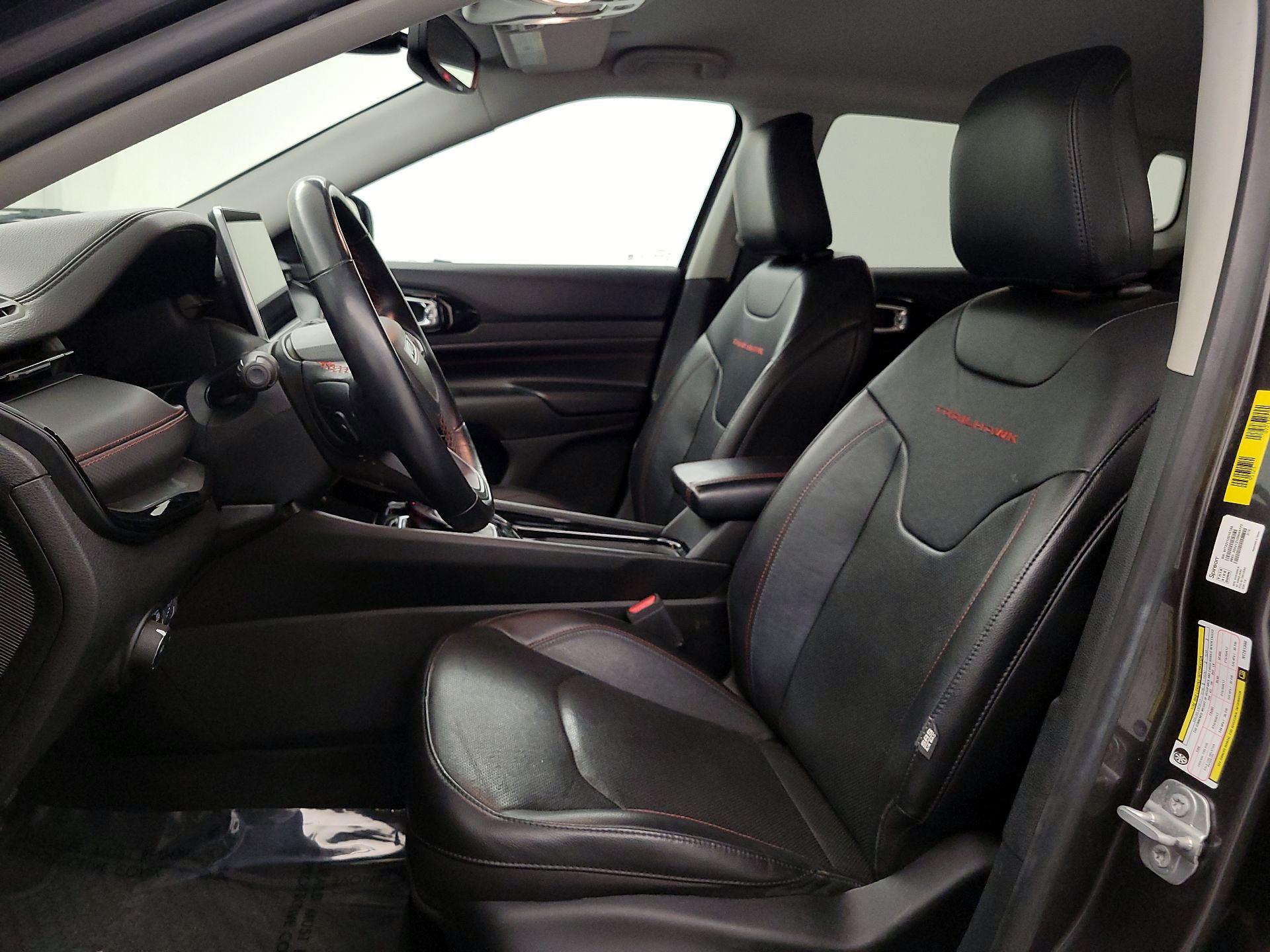 Thumbnail: 2022 Jeep Compass - 11