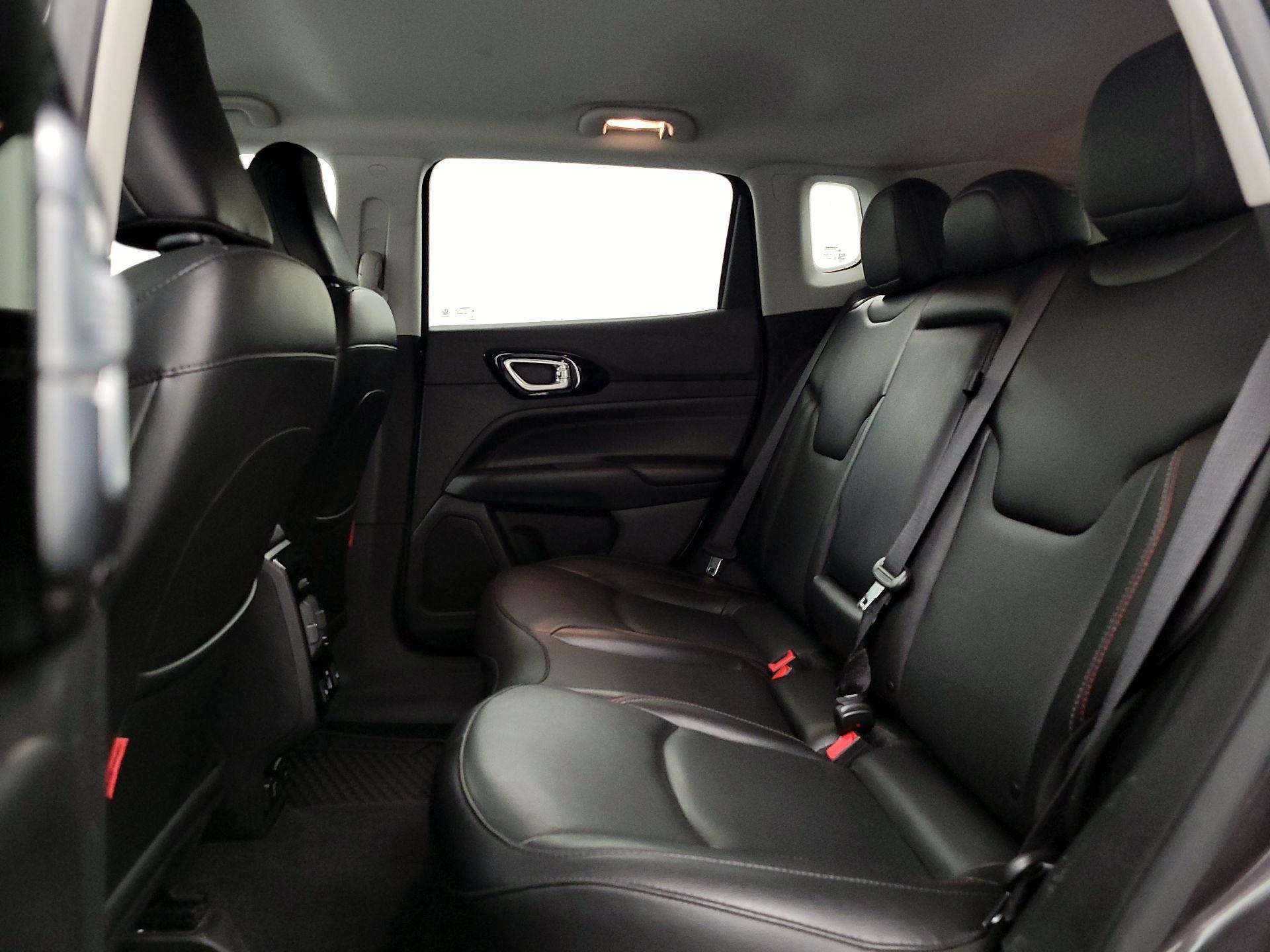 Thumbnail: 2022 Jeep Compass - 20