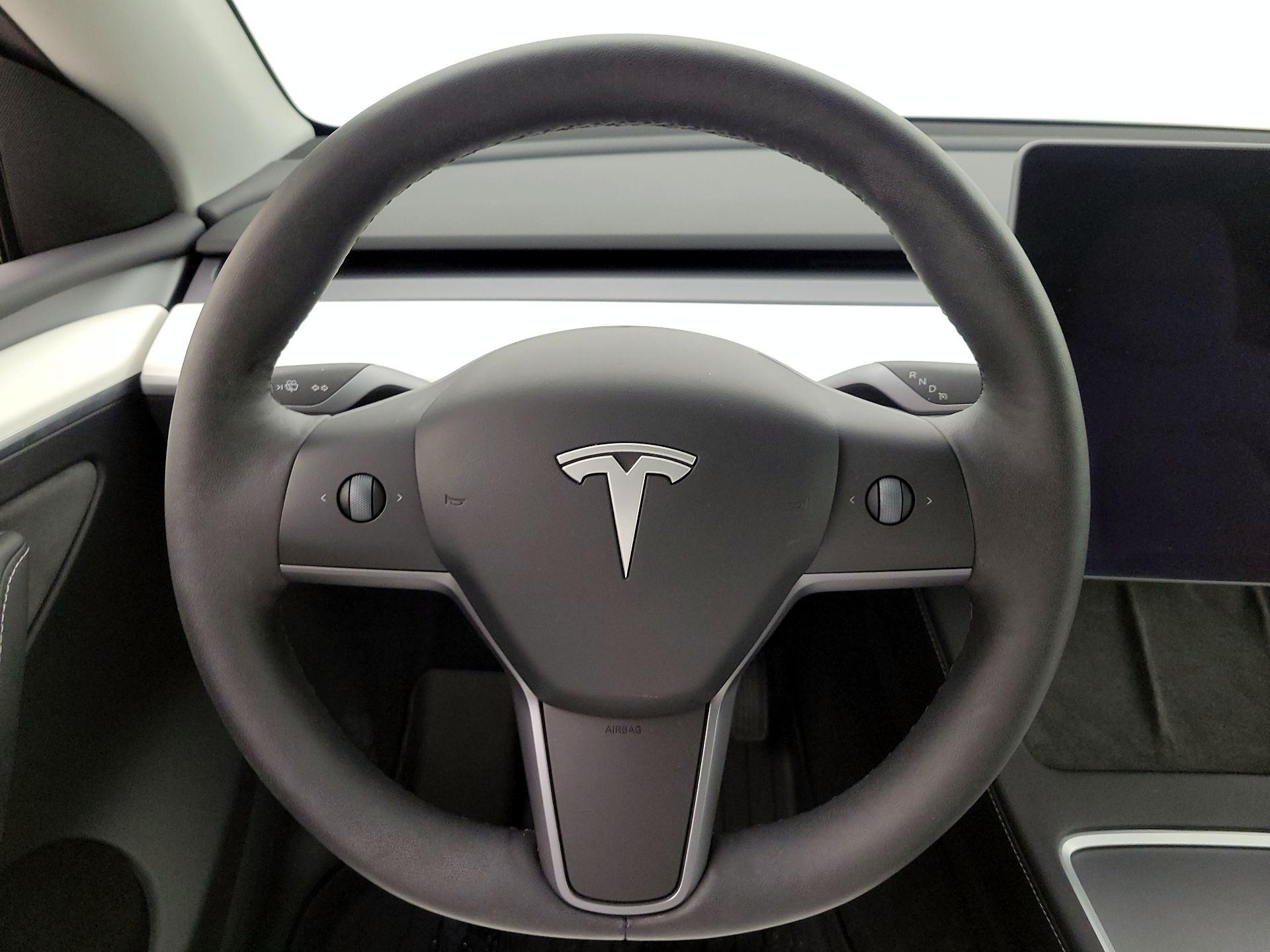 Thumbnail: 2024 Tesla Model Y - 10