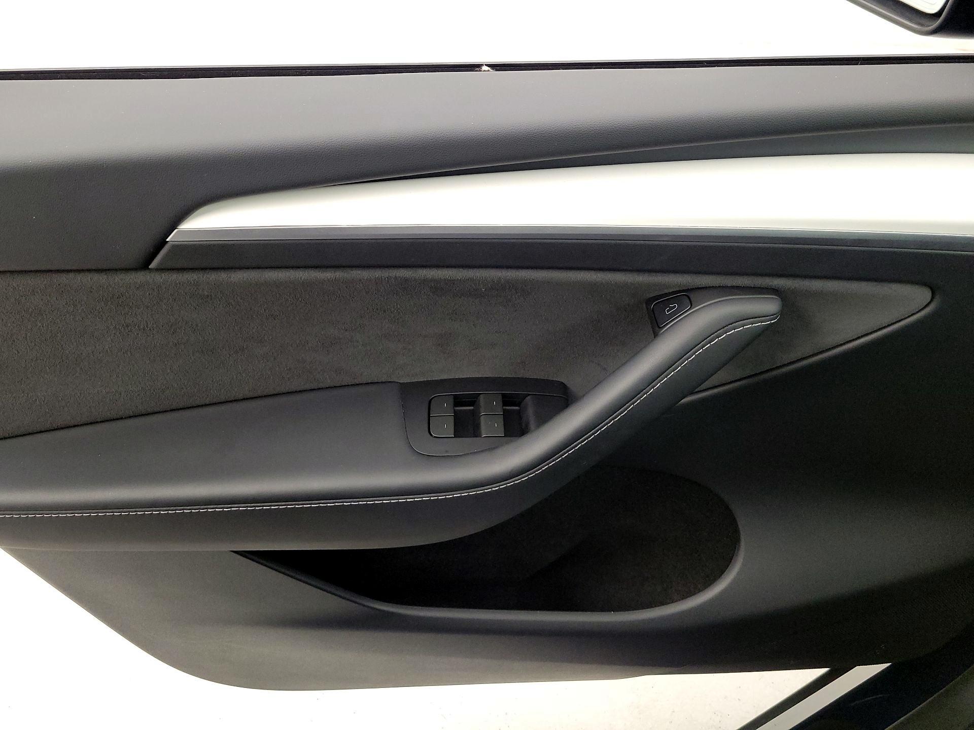 Thumbnail: 2024 Tesla Model Y - 12