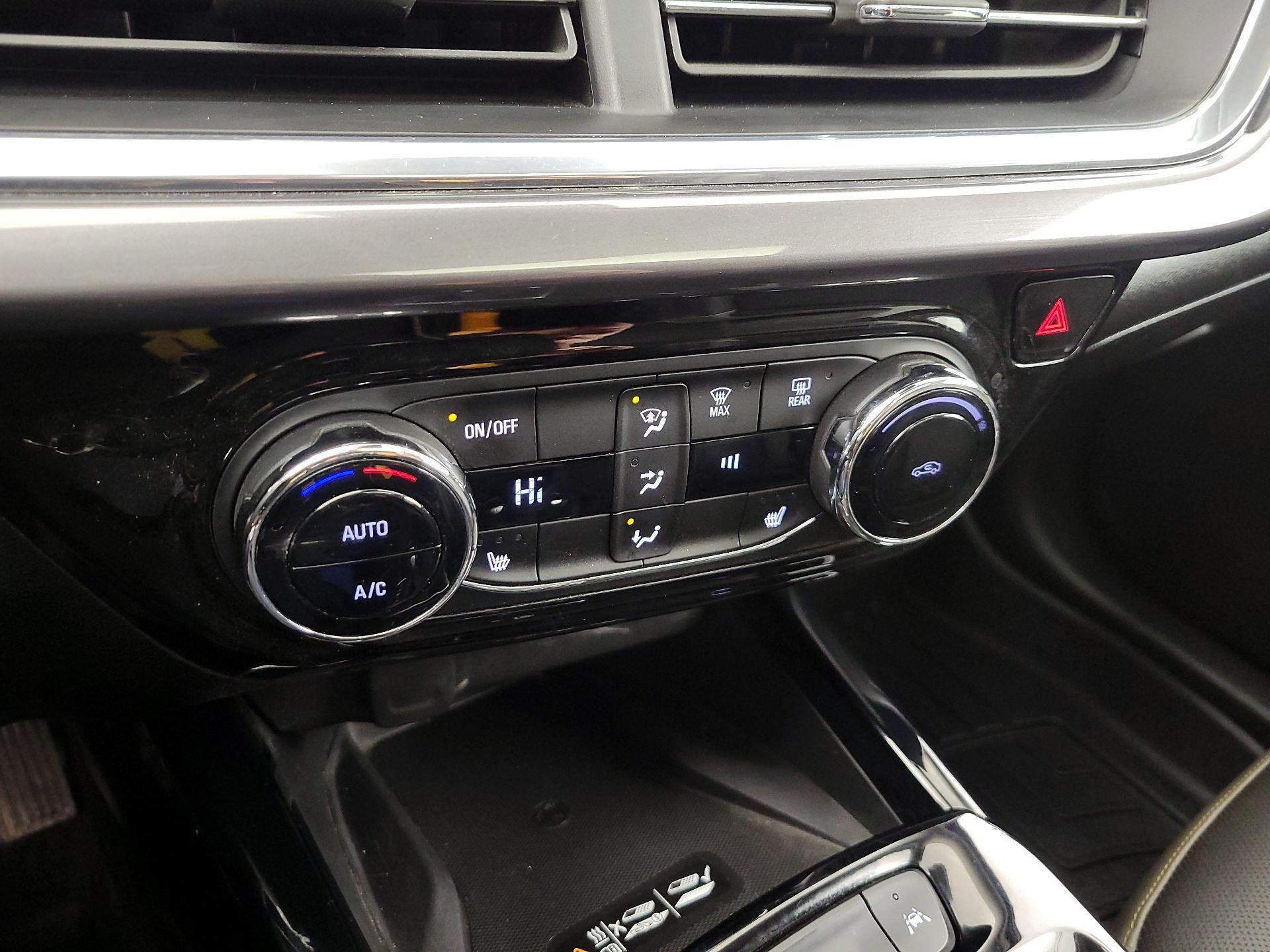 Thumbnail: 2025 Chevrolet Trax - 16