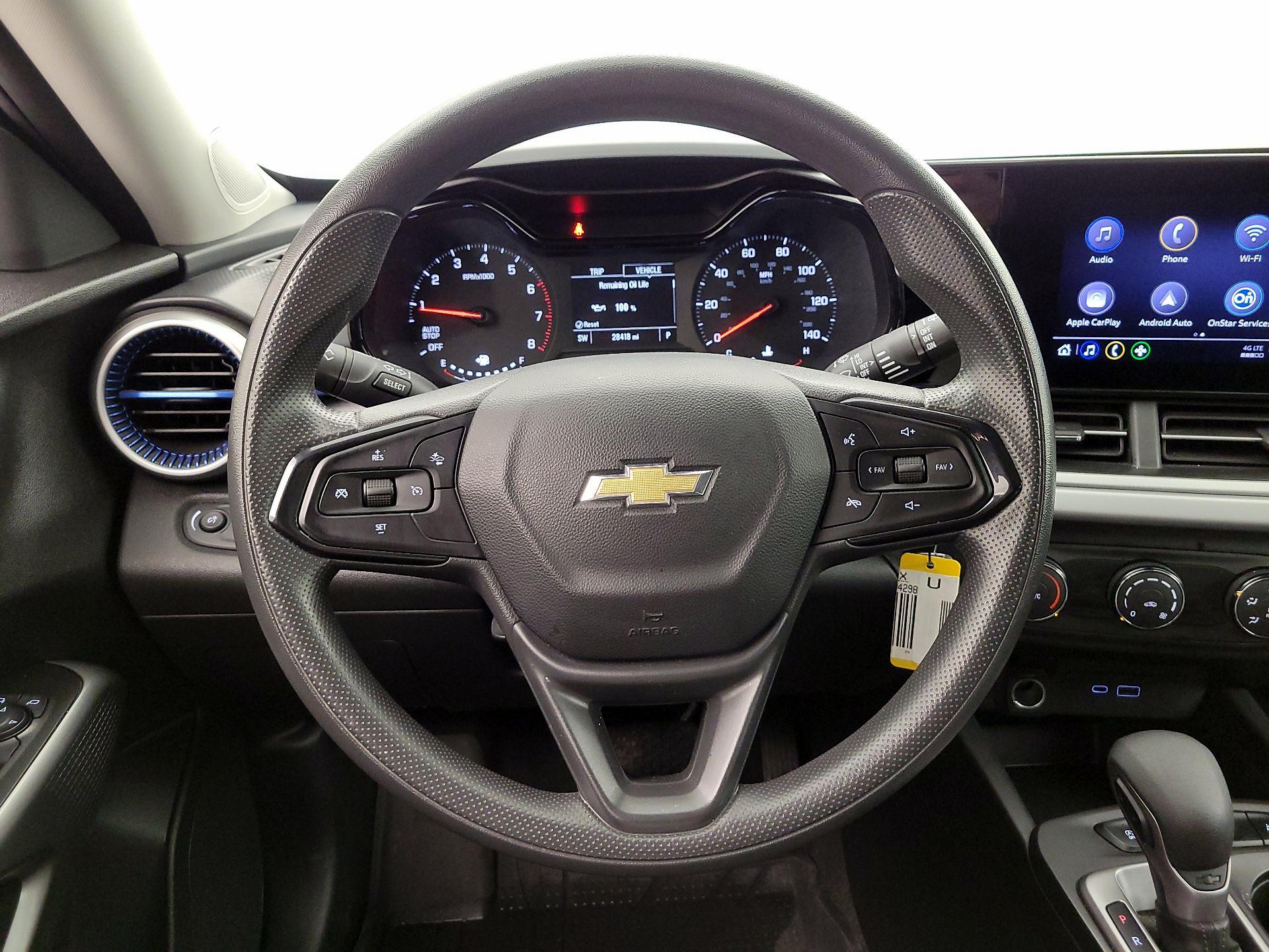 Thumbnail: 2024 Chevrolet Trax - 10