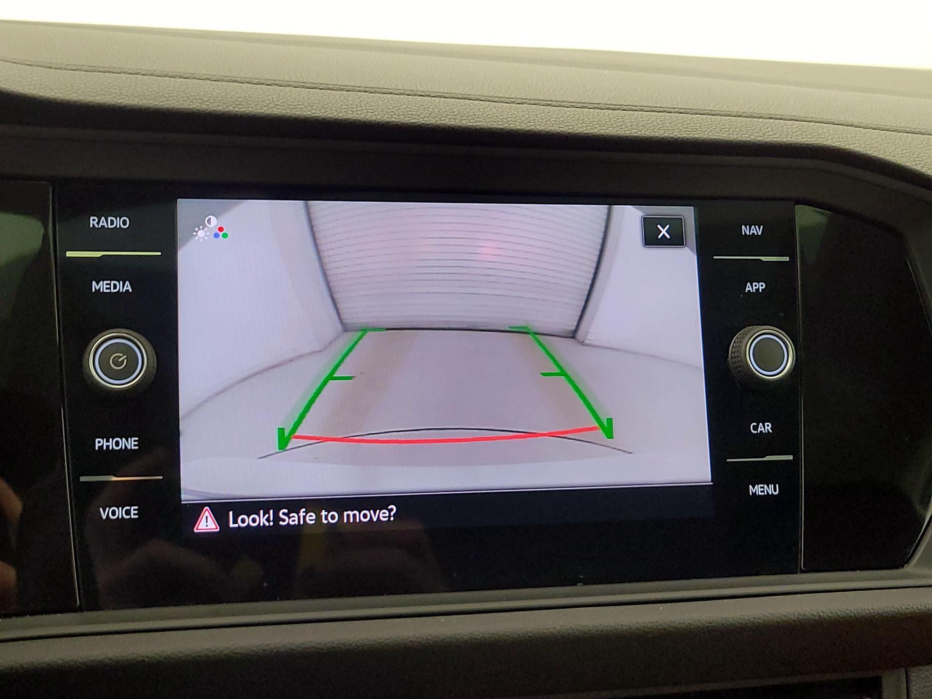 Thumbnail: 2023 Volkswagen Jetta - 15