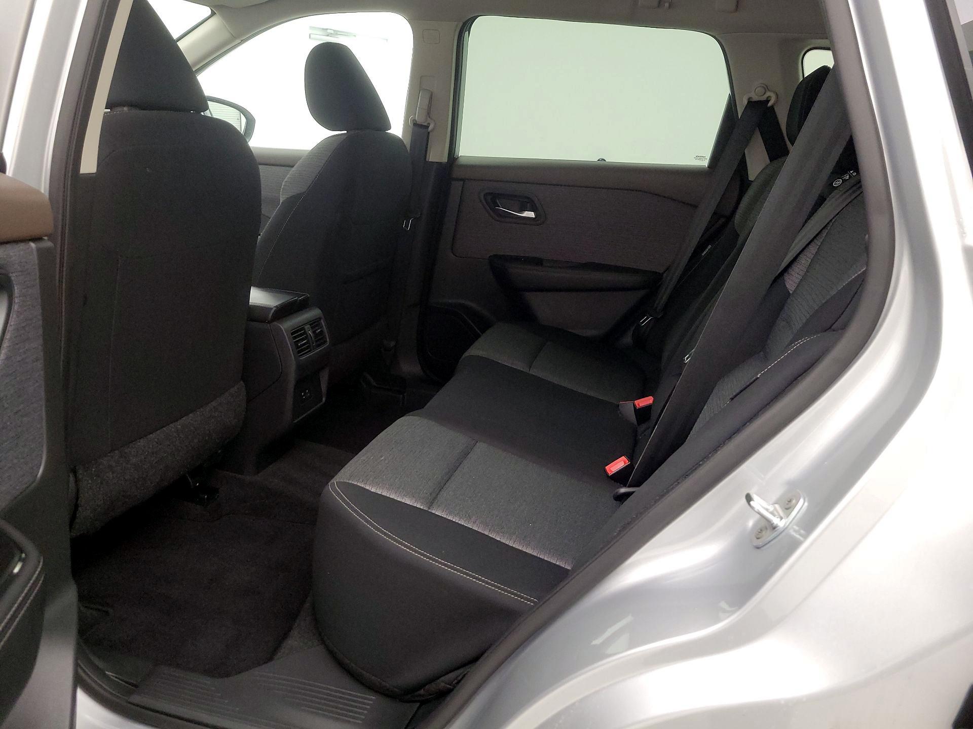 Thumbnail: 2023 Nissan Rogue - 19