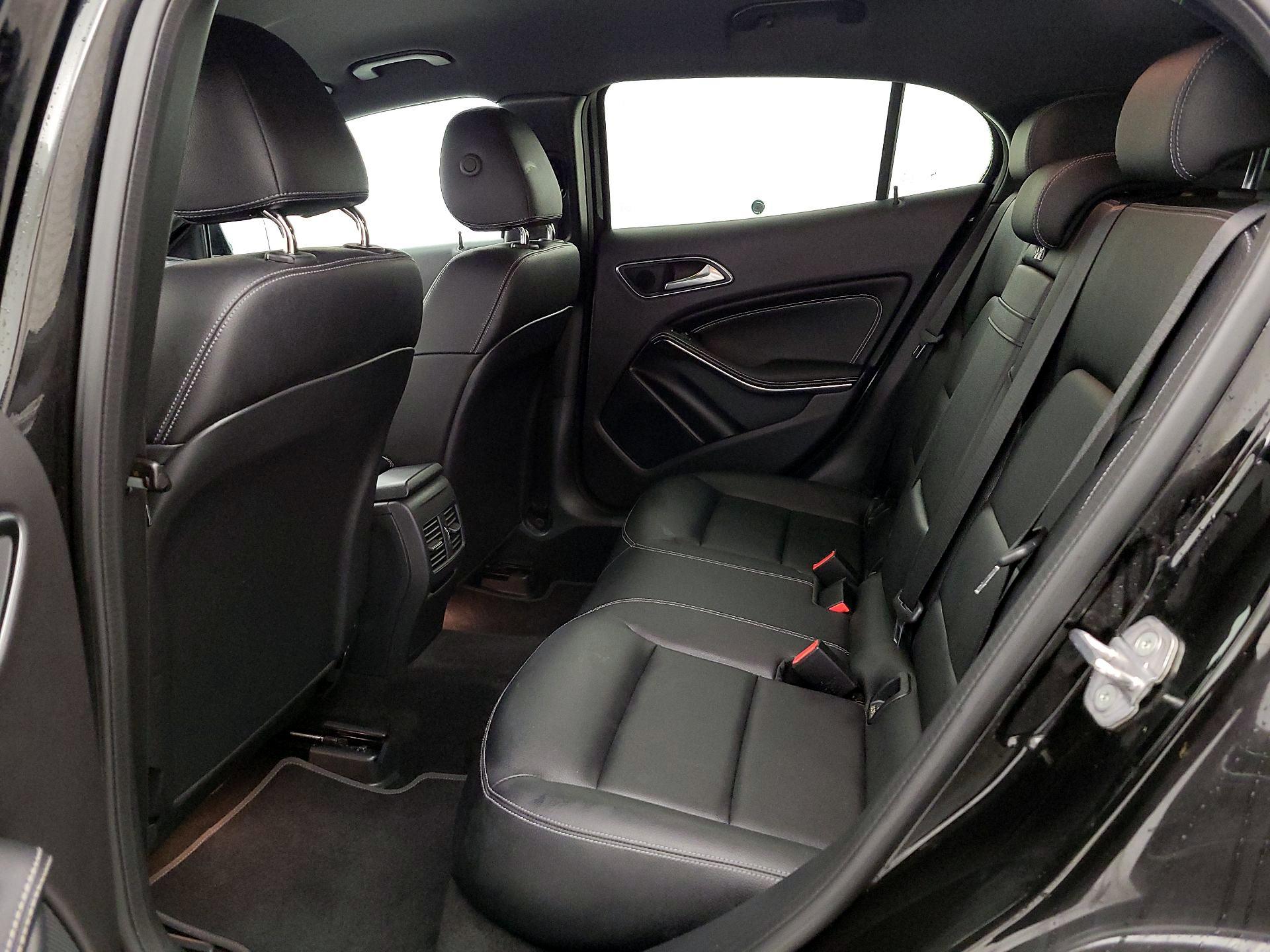 Thumbnail: 2020 Mercedes-Benz GLA - 20