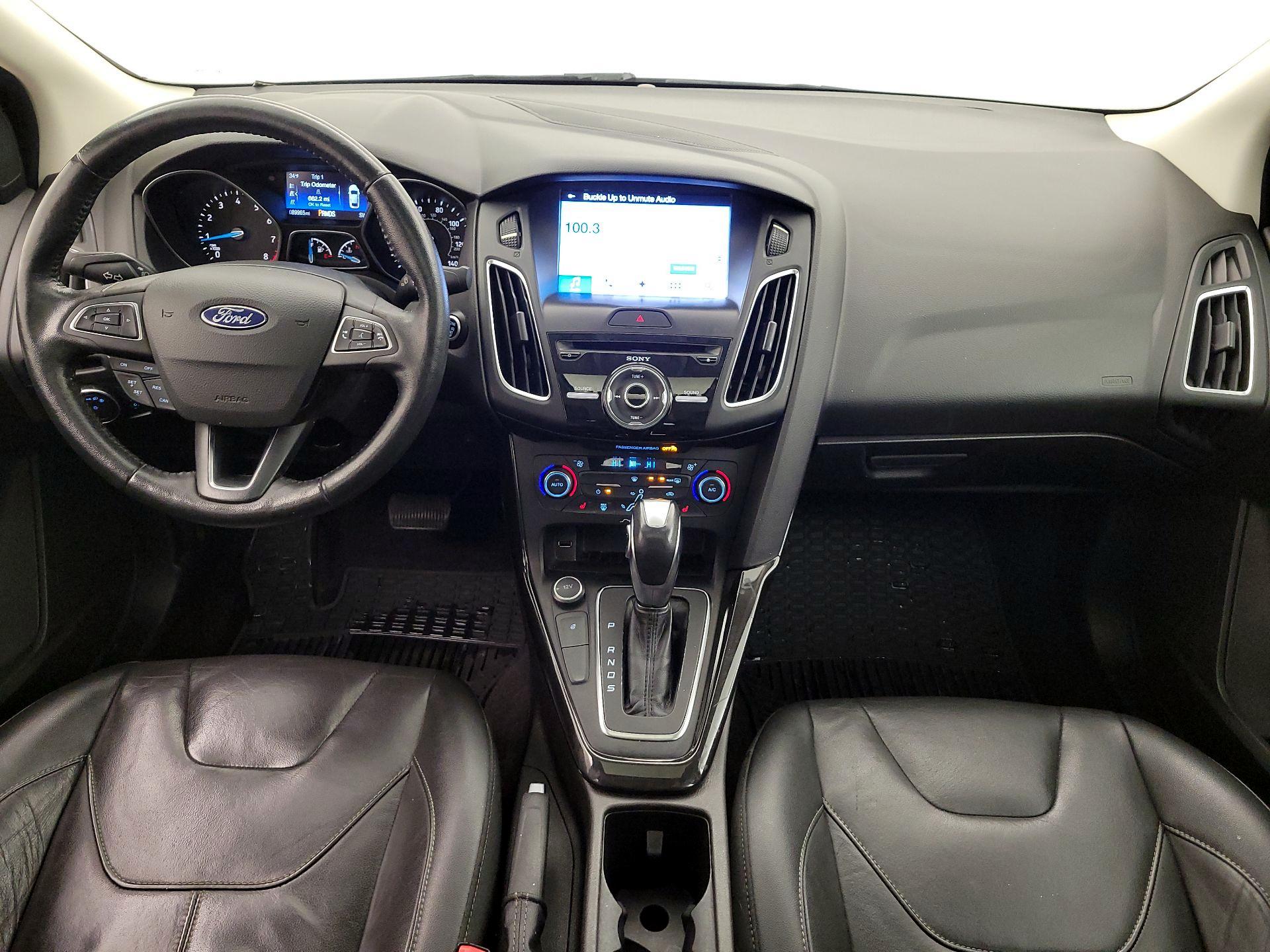 Thumbnail: 2017 Ford Focus - 9