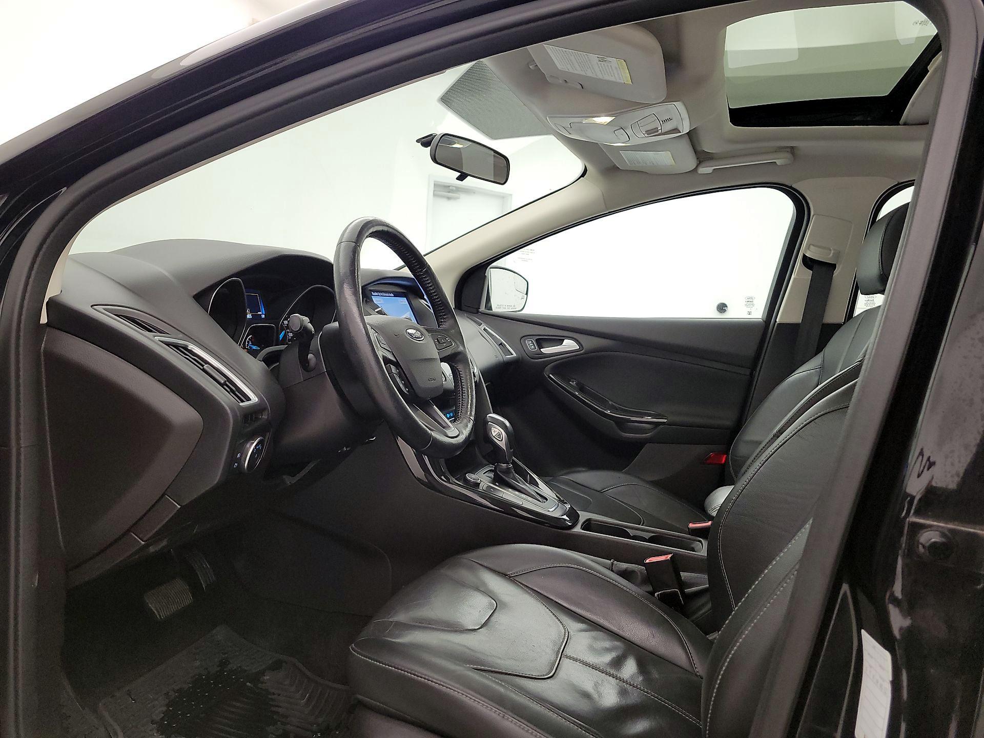 Thumbnail: 2017 Ford Focus - 11