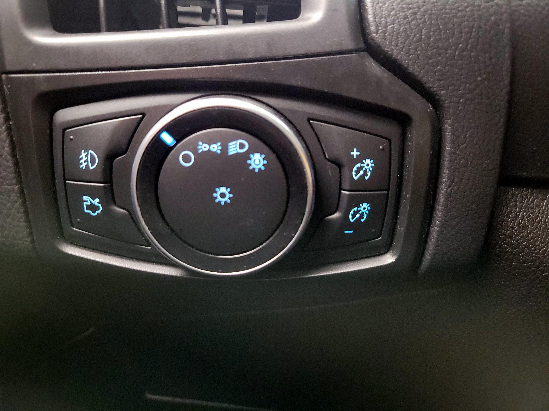 Thumbnail: 2017 Ford Focus - 13