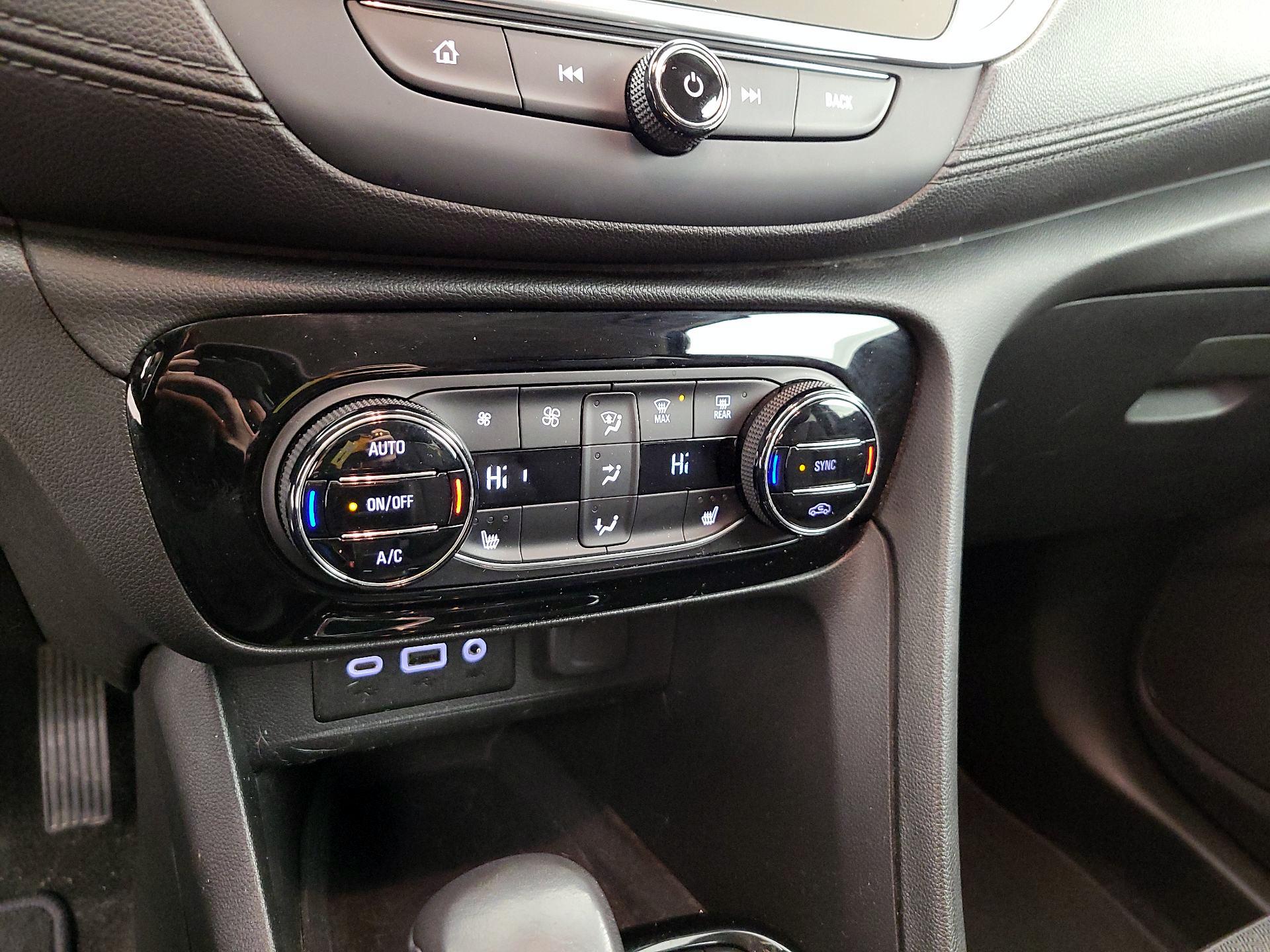 Thumbnail: 2020 Buick Encore GX - 17