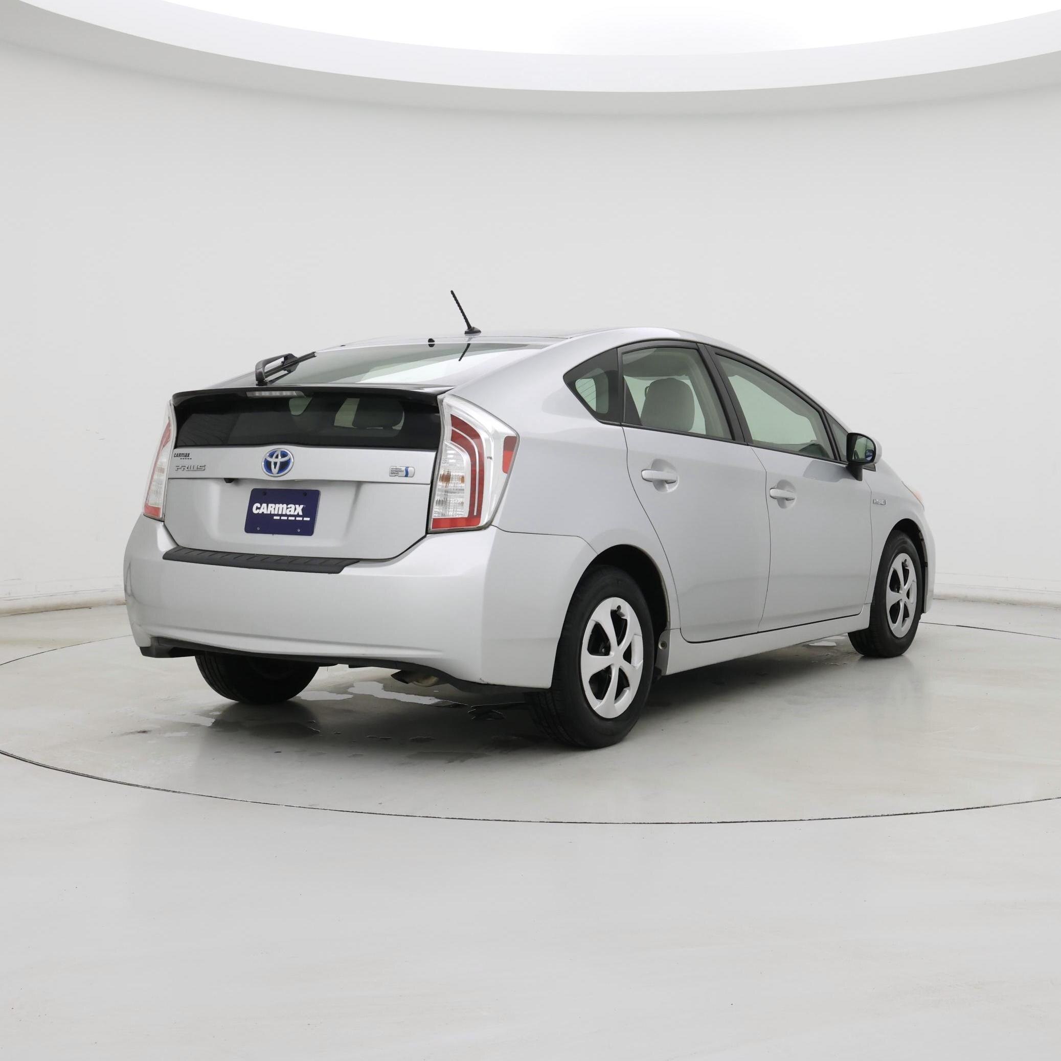 Thumbnail: 2015 Toyota Prius - 8