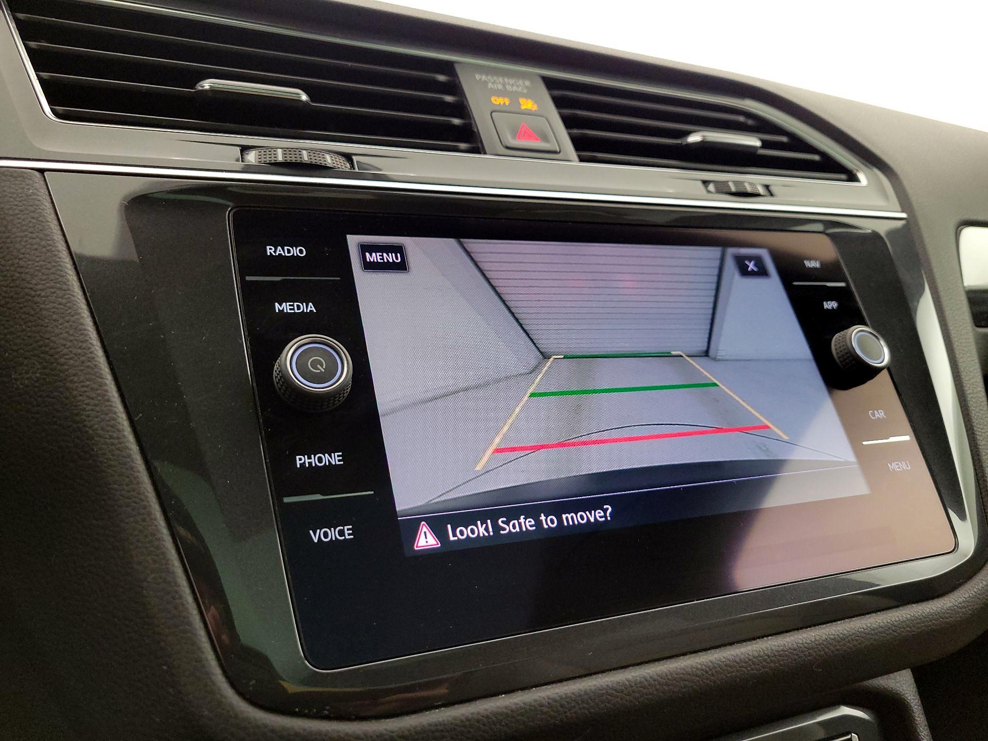 Thumbnail: 2019 Volkswagen Tiguan - 15