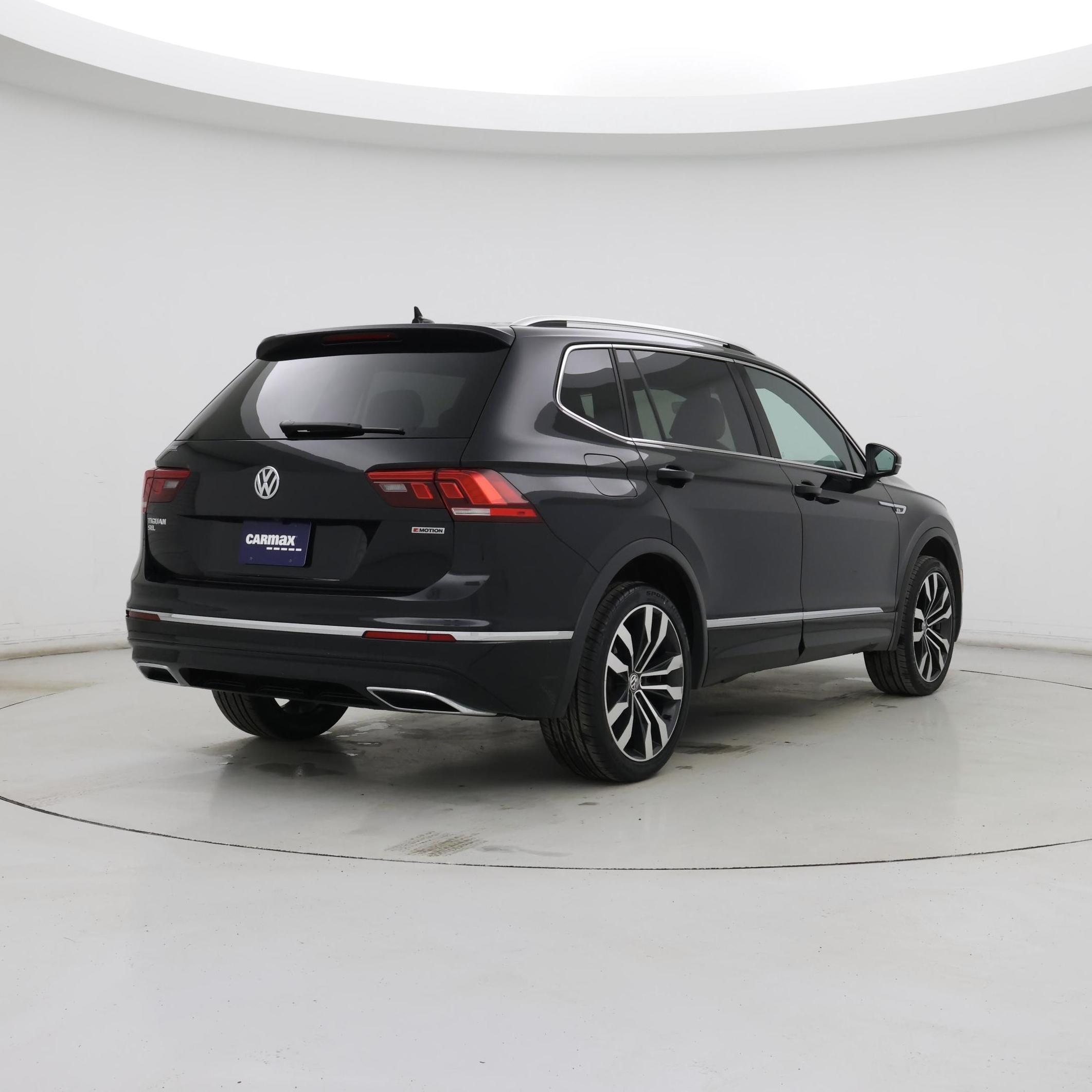 Thumbnail: 2019 Volkswagen Tiguan - 8