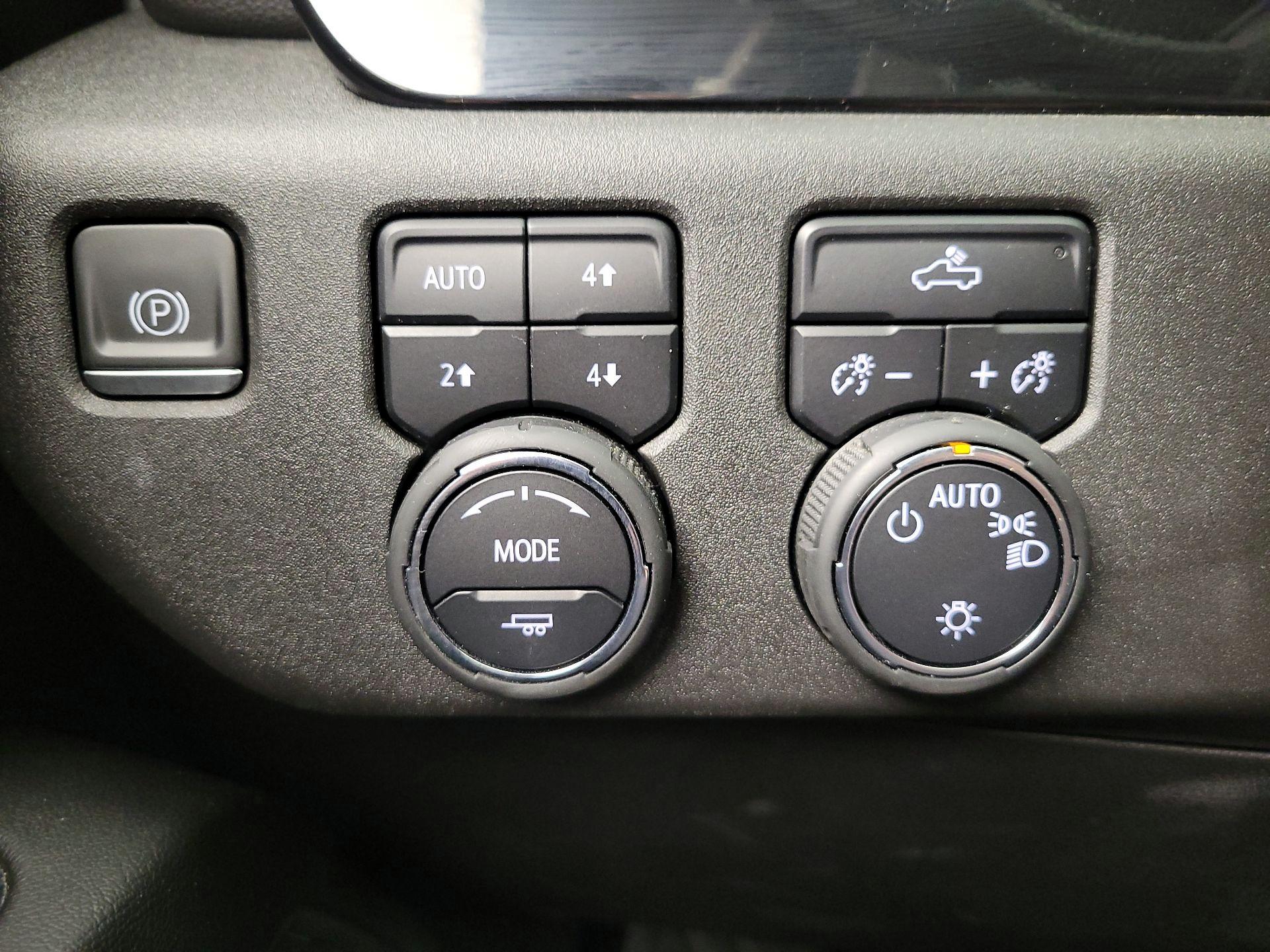 Thumbnail: 2023 Chevrolet Silverado 1500 - 13