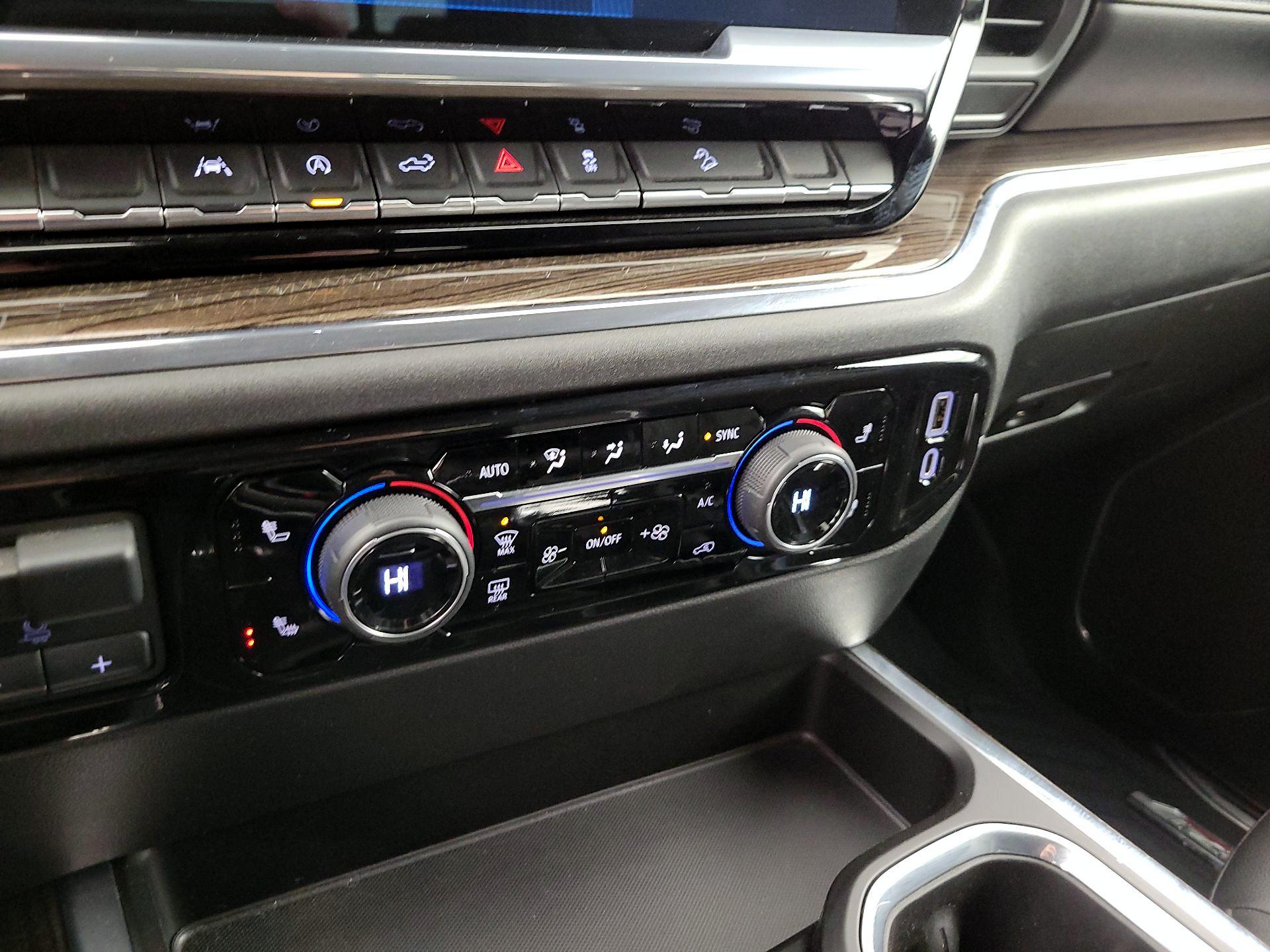 Thumbnail: 2023 Chevrolet Silverado 1500 - 19