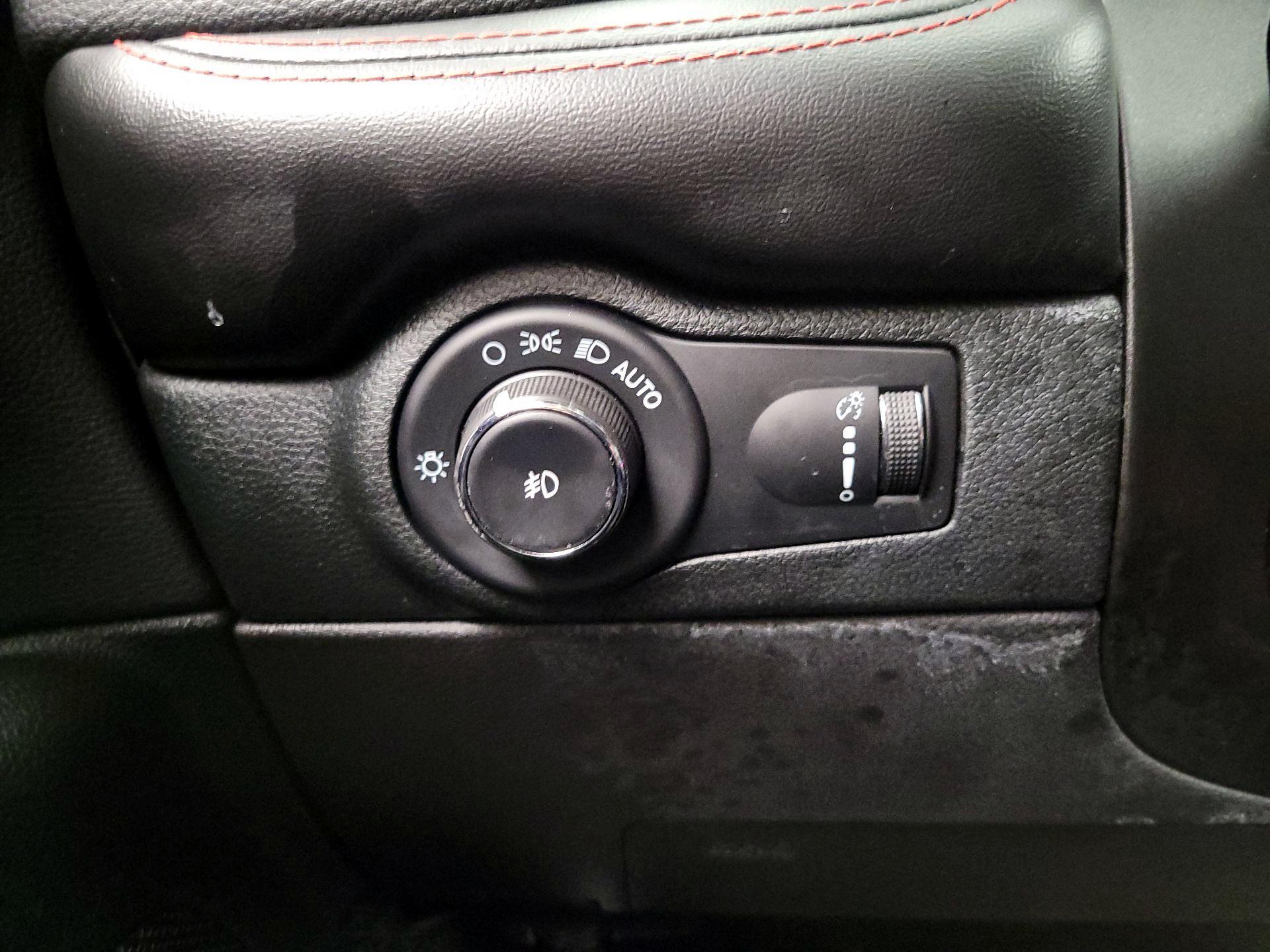 Thumbnail: 2023 Dodge Durango - 13