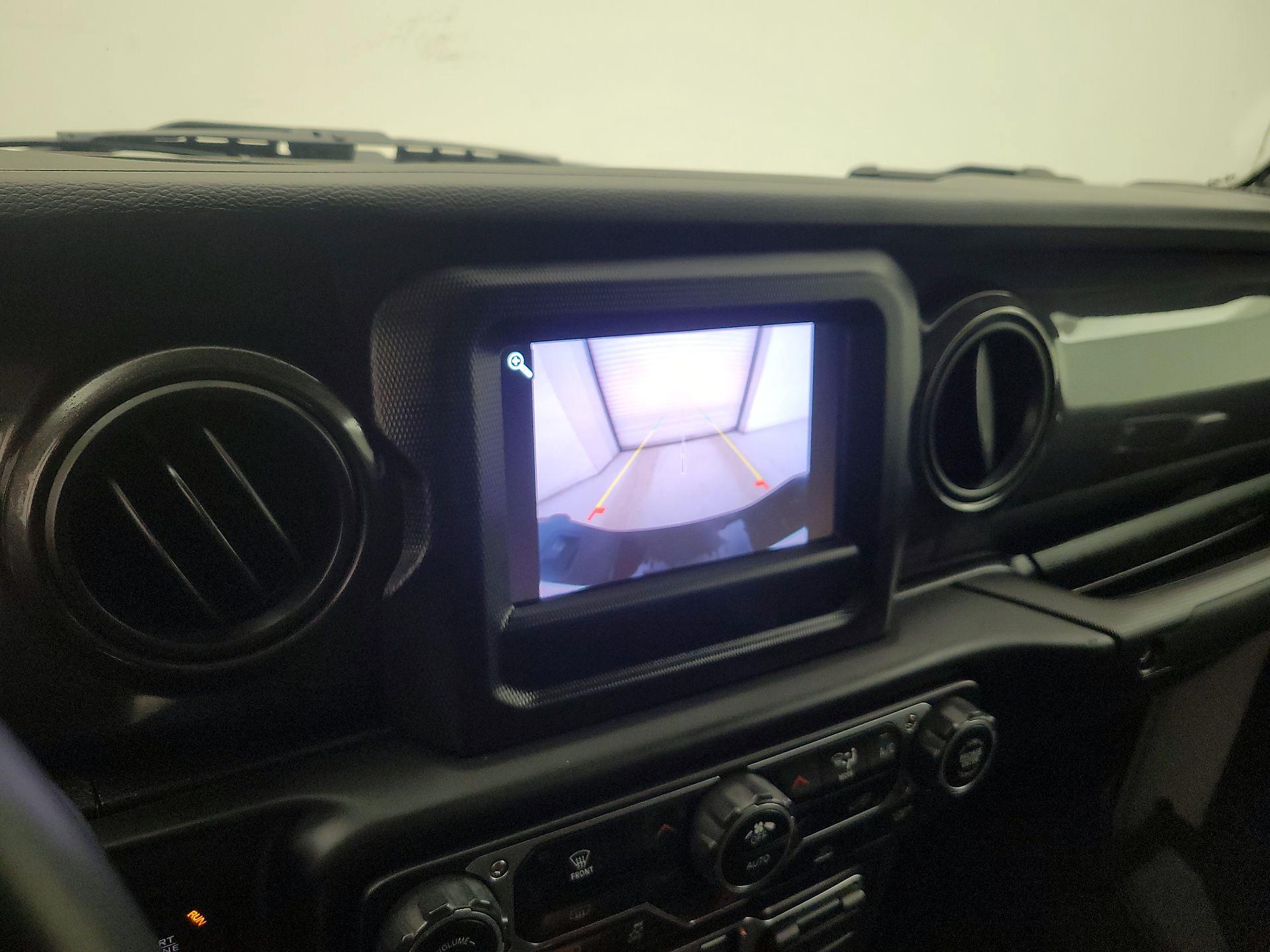 Thumbnail: 2022 Jeep Gladiator - 14