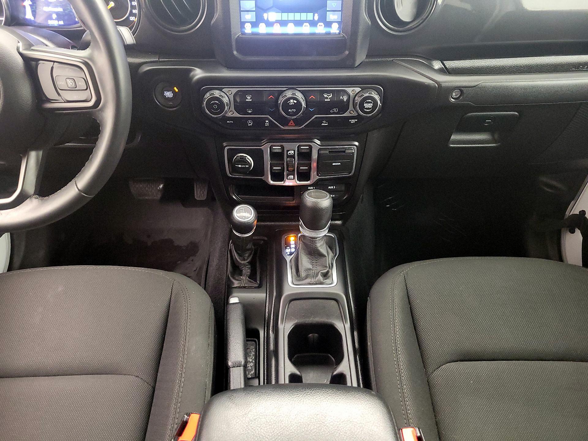 Thumbnail: 2022 Jeep Gladiator - 17