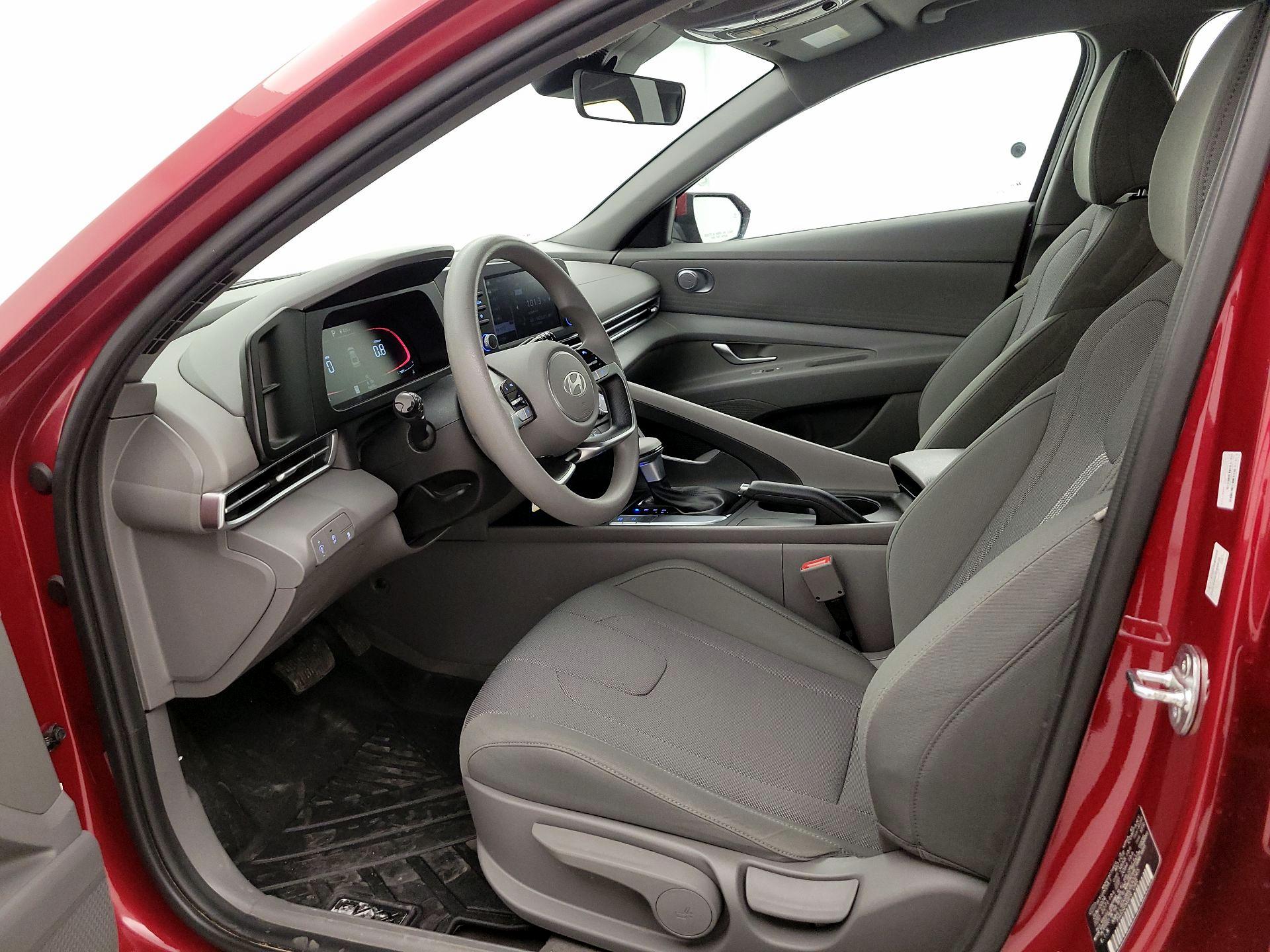 Thumbnail: 2024 Hyundai Elantra - 11