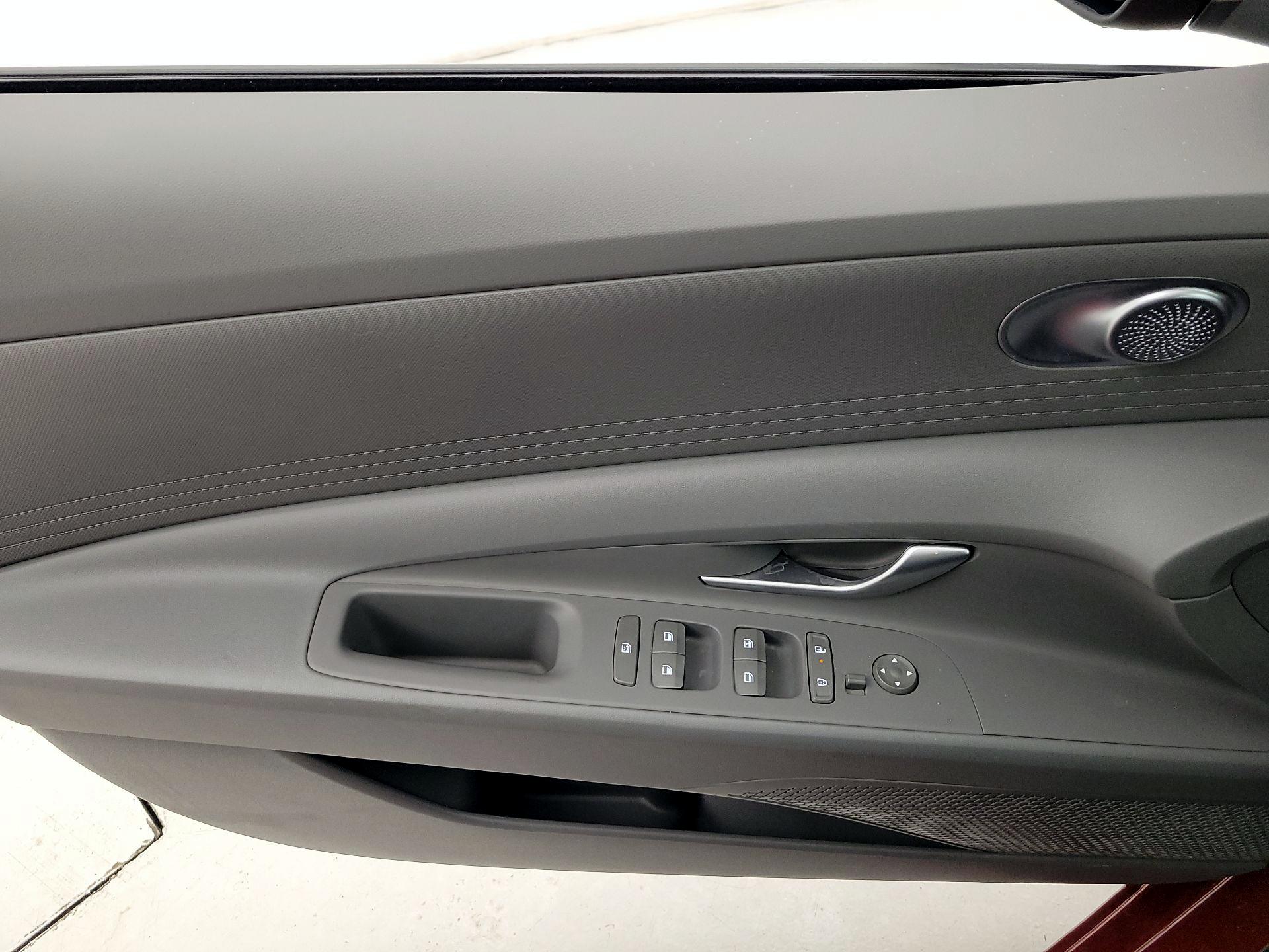 Thumbnail: 2024 Hyundai Elantra - 12