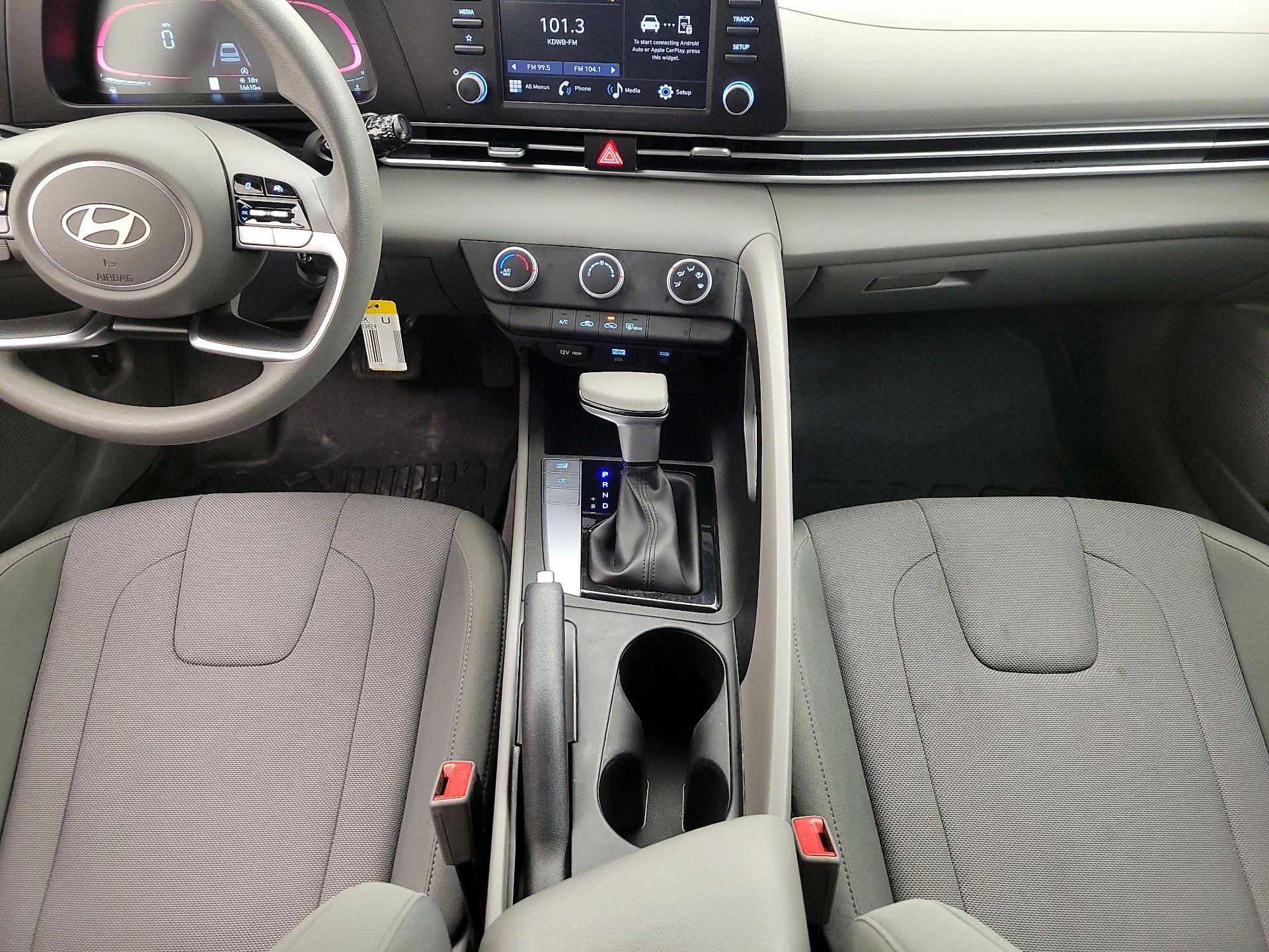 Thumbnail: 2024 Hyundai Elantra - 17