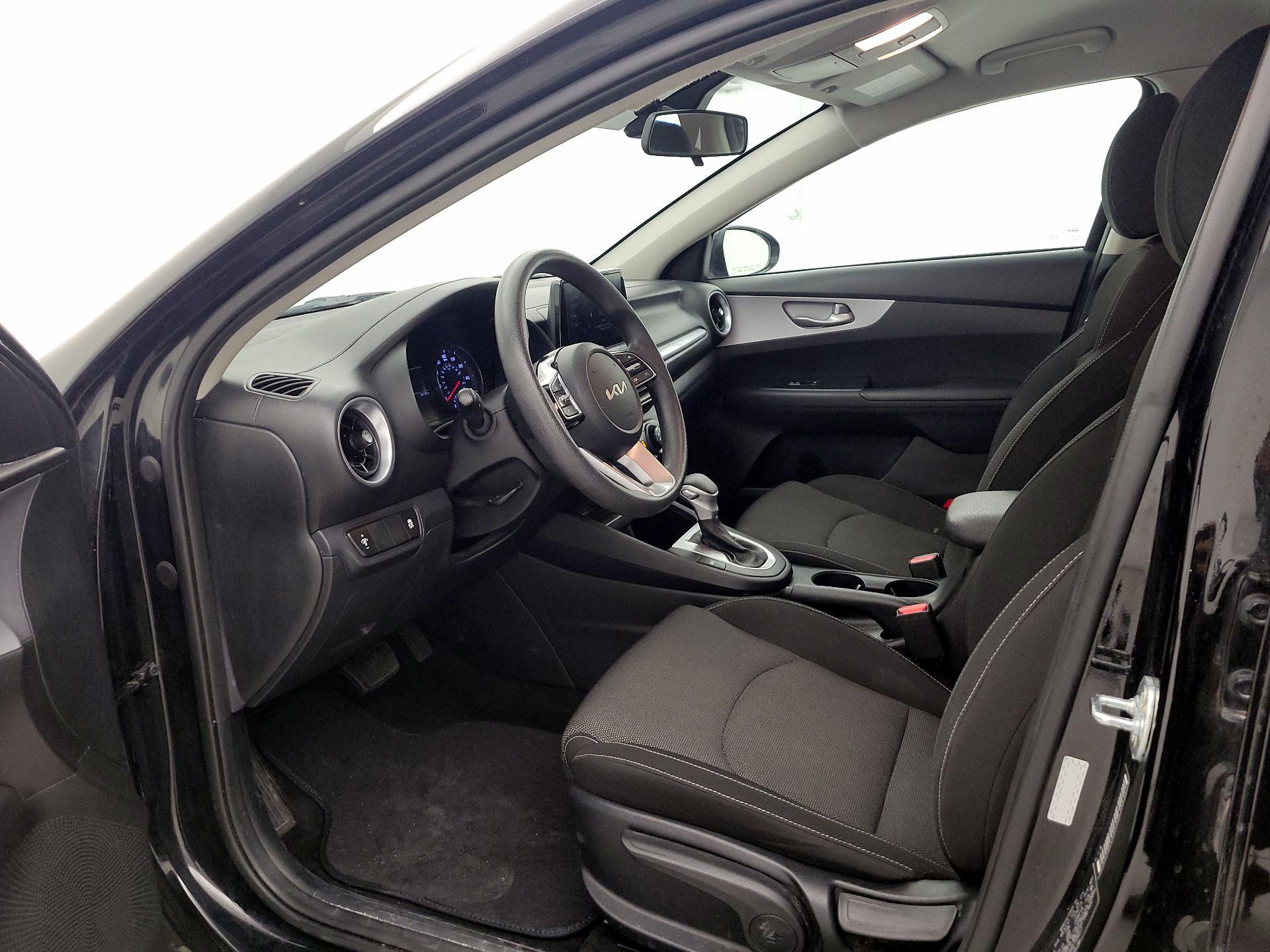 Thumbnail: 2024 Kia Forte - 11