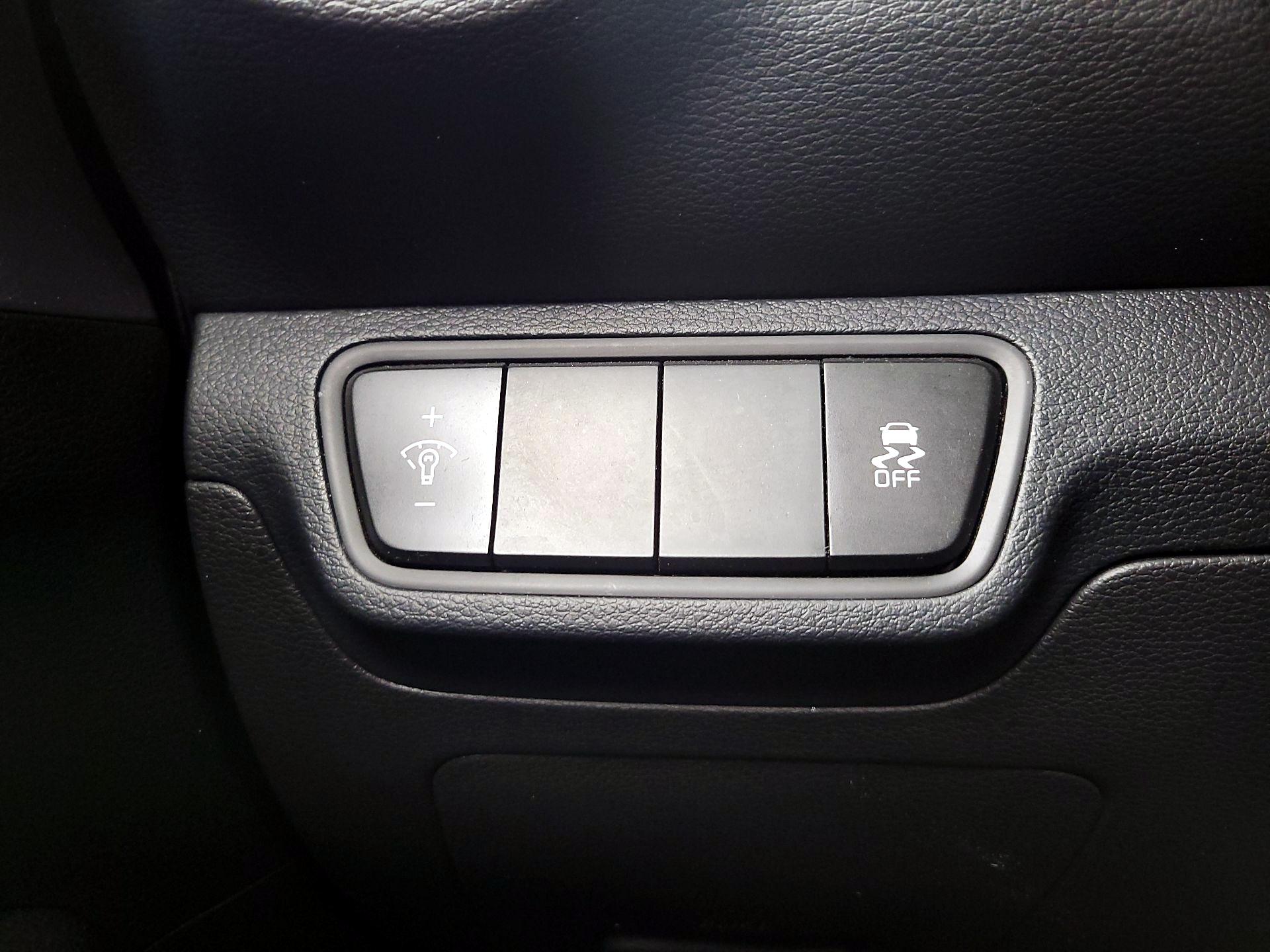 Thumbnail: 2024 Kia Forte - 13