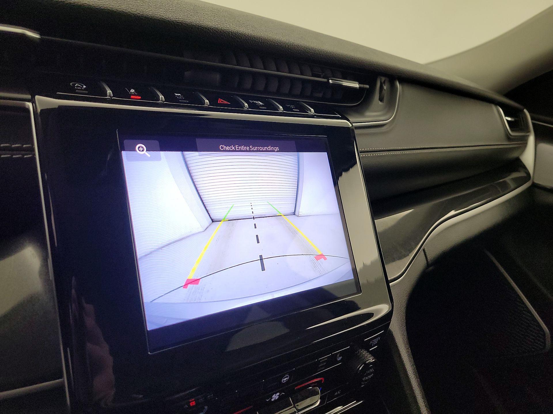 Thumbnail: 2022 Jeep Grand Cherokee - 14