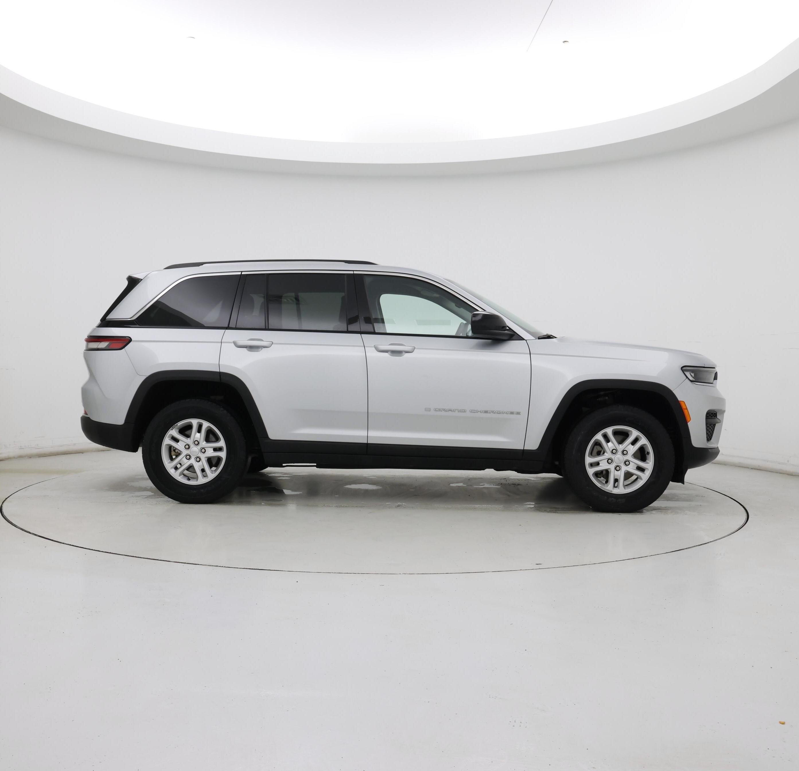 Thumbnail: 2022 Jeep Grand Cherokee - 7